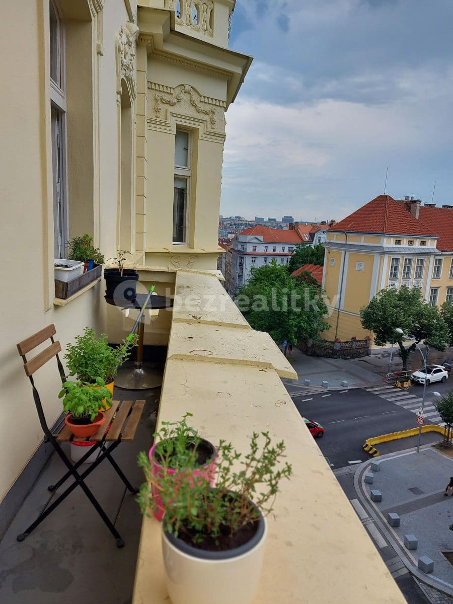 Prenájom bytu 2-izbový 67 m², Žitomírská, Praha, Praha Prenájom bytu 2-izbový 67 m², Žitomírská, Praha, Praha