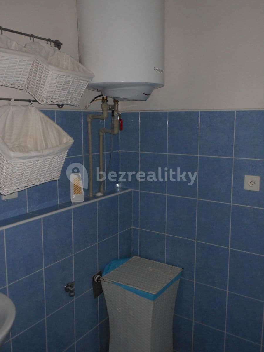 Prenájom bytu 2-izbový 56 m², 24015, Holubice, Středočeský kraj Prenájom bytu 2-izbový 56 m², 24015, Holubice, Středočeský kraj