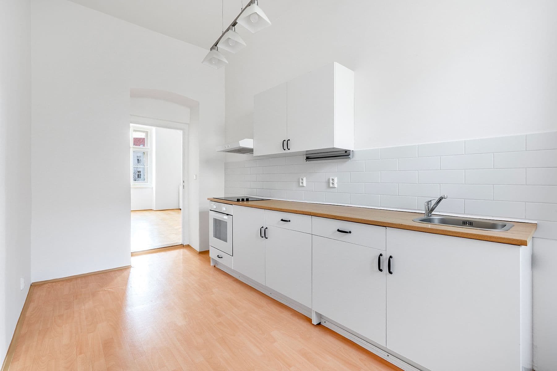 Prenájom bytu 2-izbový 72 m², Arbesovo náměstí, Praha, Praha Prenájom bytu 2-izbový 72 m², Arbesovo náměstí, Praha, Praha