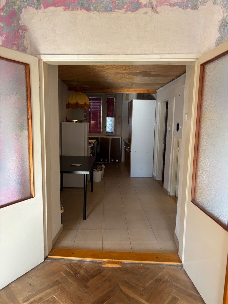 Prenájom bytu 2-izbový 77 m², Arbesovo náměstí, Praha, Praha Prenájom bytu 2-izbový 77 m², Arbesovo náměstí, Praha, Praha