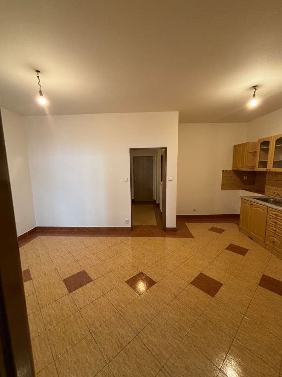 Prenájom bytu 2-izbový 84 m², Arbesovo náměstí, Praha, Praha Prenájom bytu 2-izbový 84 m², Arbesovo náměstí, Praha, Praha