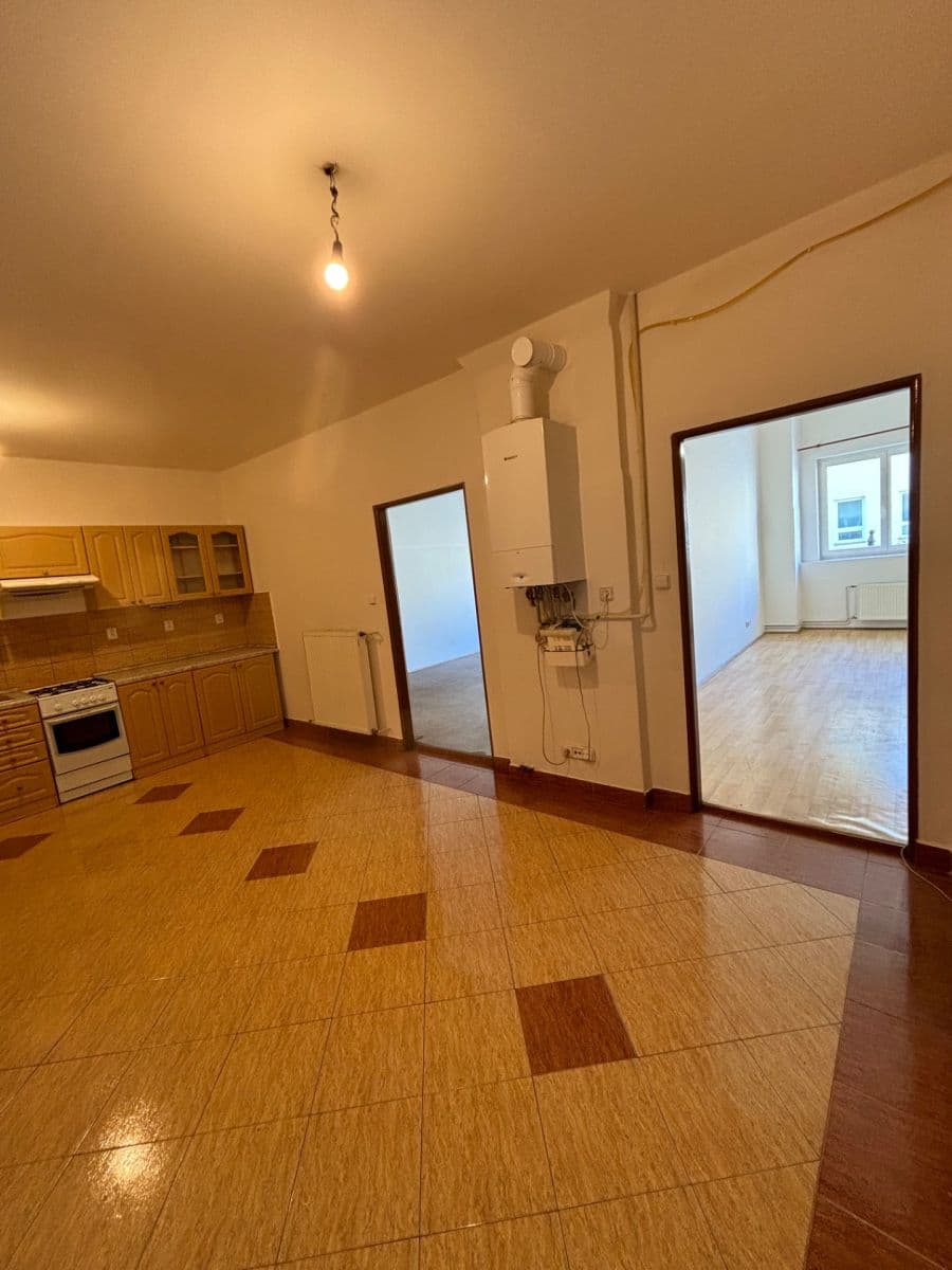 Prenájom bytu 2-izbový 84 m², Arbesovo náměstí, Praha, Praha Prenájom bytu 2-izbový 84 m², Arbesovo náměstí, Praha, Praha