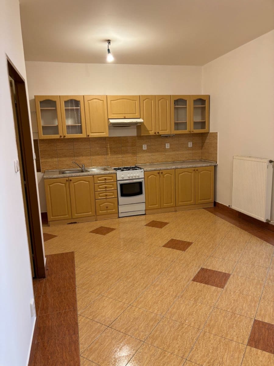 Prenájom bytu 2-izbový 84 m², Arbesovo náměstí, Praha, Praha Prenájom bytu 2-izbový 84 m², Arbesovo náměstí, Praha, Praha