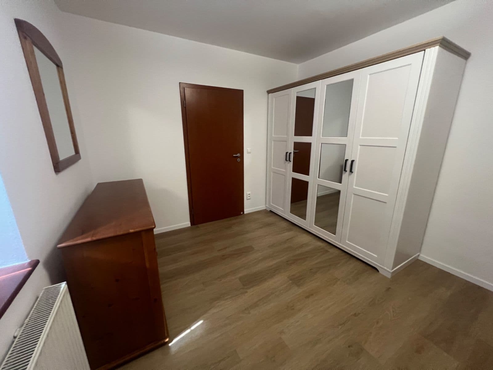 Prenájom bytu 2-izbový 57 m², Sadová, Statenice, Středočeský kraj Prenájom bytu 2-izbový 57 m², Sadová, Statenice, Středočeský kraj