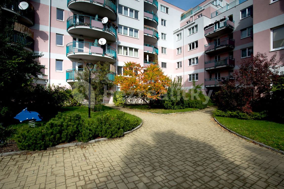 Prenájom bytu 1-izbový 40 m², Na hroudě, Praha, Praha Prenájom bytu 1-izbový 40 m², Na hroudě, Praha, Praha