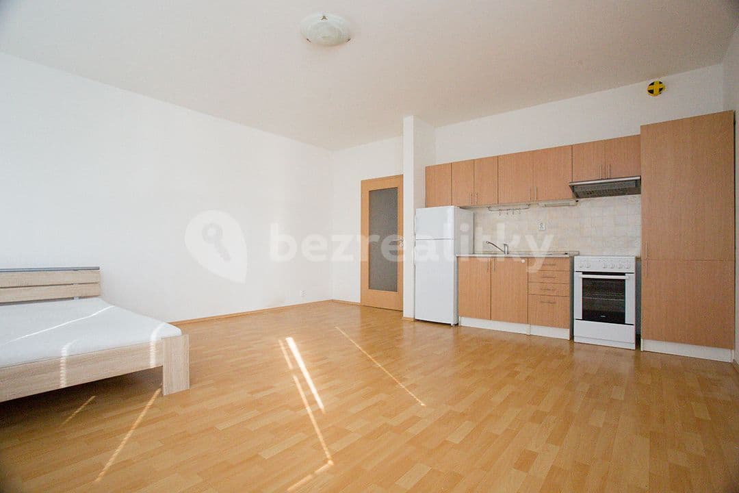 Prenájom bytu 1-izbový 40 m², Na hroudě, Praha, Praha Prenájom bytu 1-izbový 40 m², Na hroudě, Praha, Praha