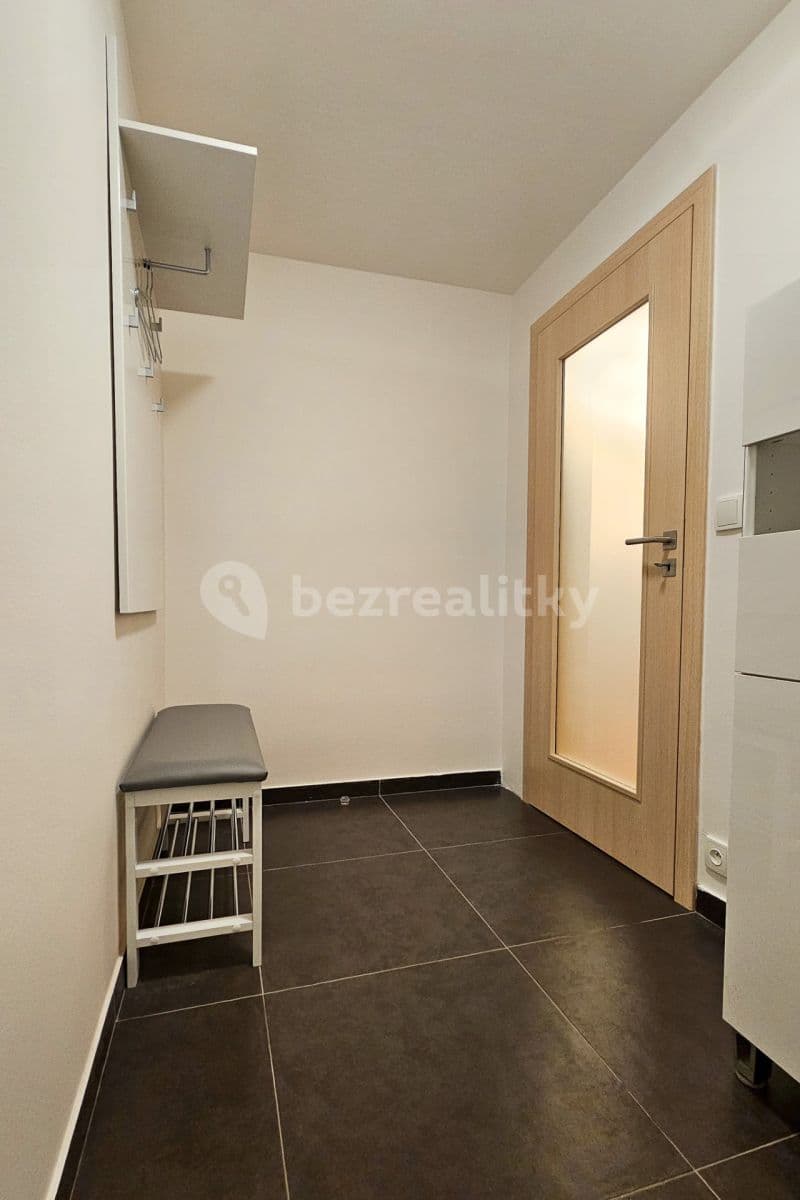 Prenájom bytu 2-izbový 65 m², Šimáčkova, Praha, Praha Prenájom bytu 2-izbový 65 m², Šimáčkova, Praha, Praha