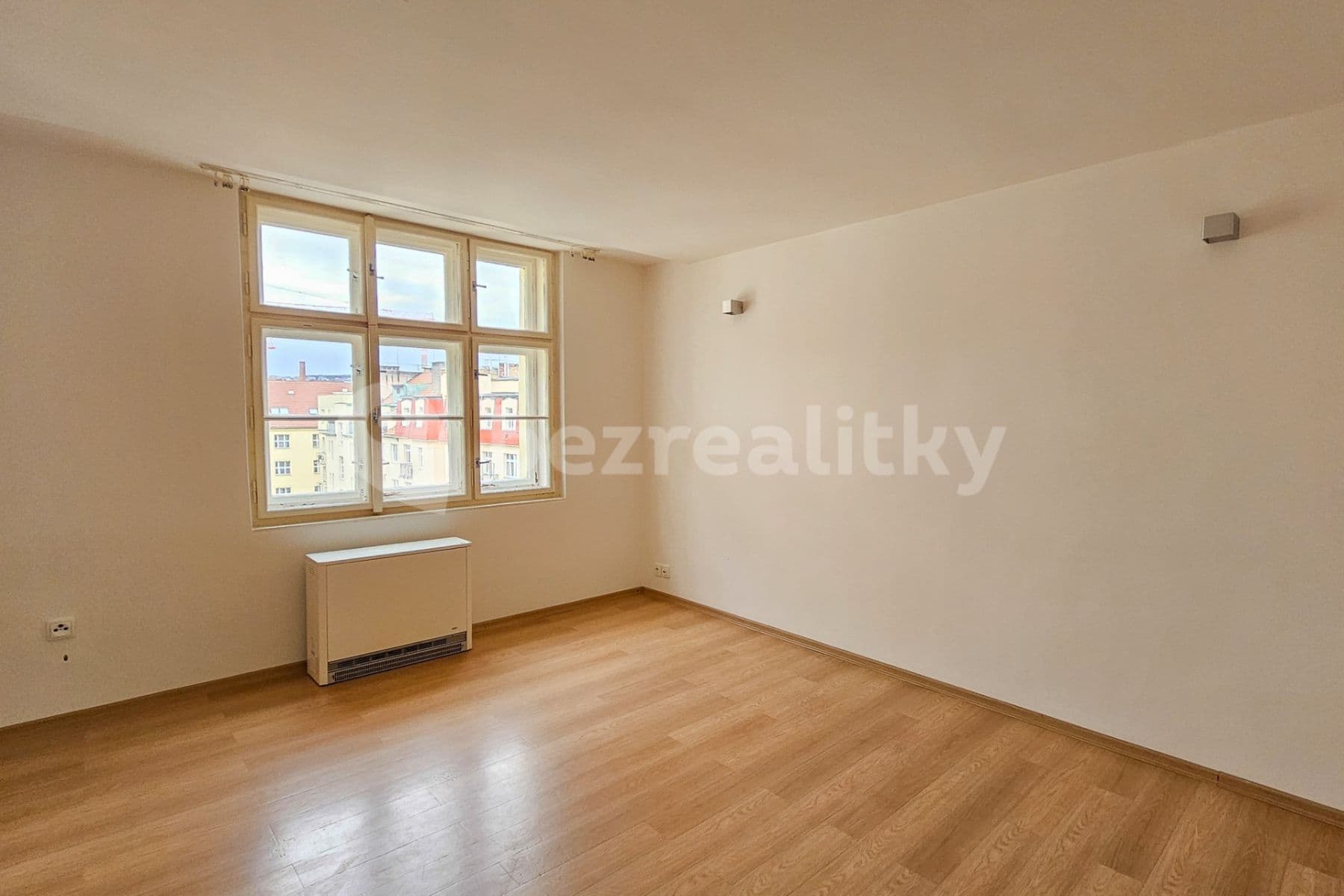 Prenájom bytu 2-izbový 65 m², Šimáčkova, Praha, Praha Prenájom bytu 2-izbový 65 m², Šimáčkova, Praha, Praha