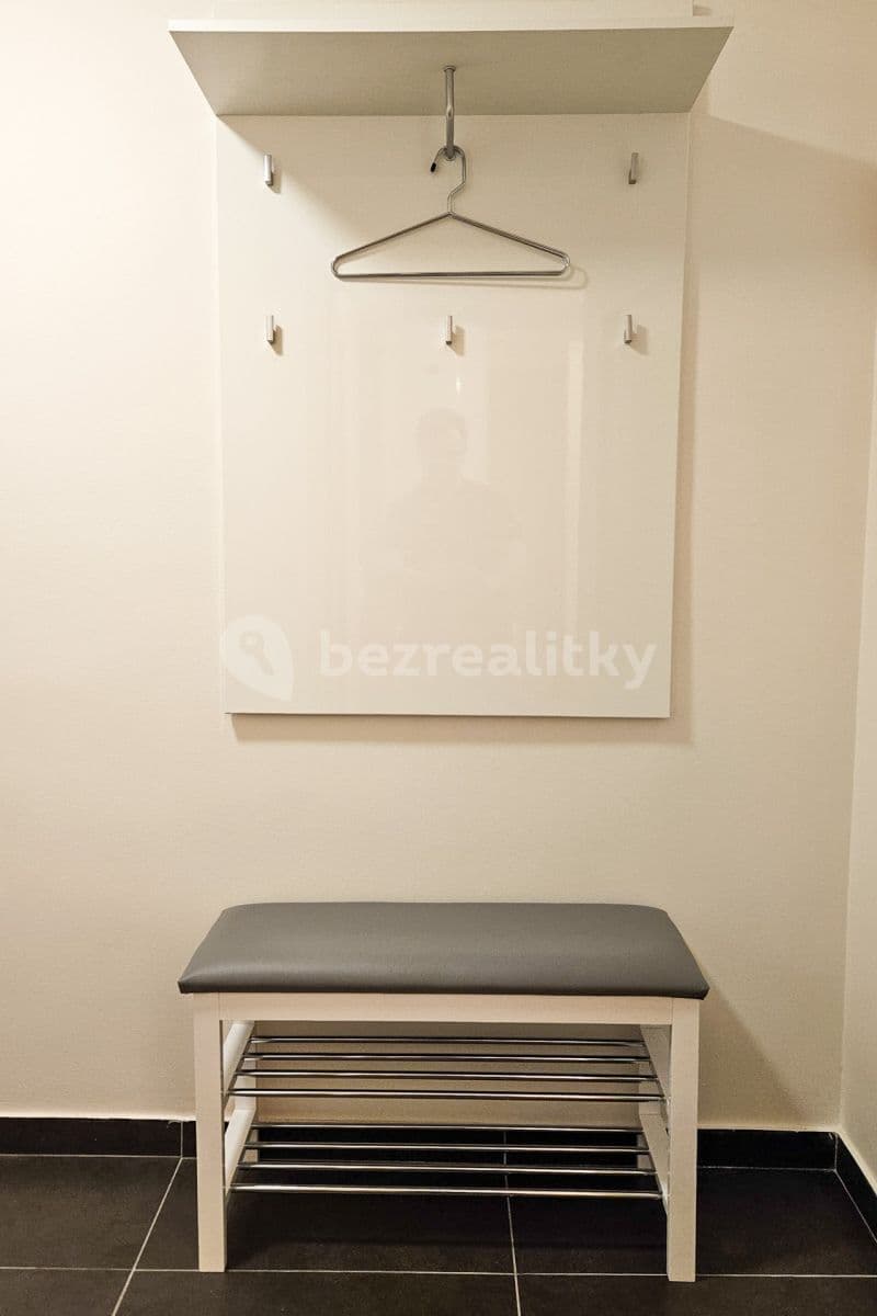 Prenájom bytu 2-izbový 65 m², Šimáčkova, Praha, Praha Prenájom bytu 2-izbový 65 m², Šimáčkova, Praha, Praha