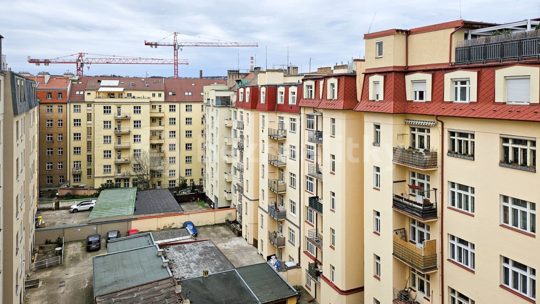 Prenájom bytu 2-izbový 65 m², Šimáčkova, Praha, Praha Prenájom bytu 2-izbový 65 m², Šimáčkova, Praha, Praha