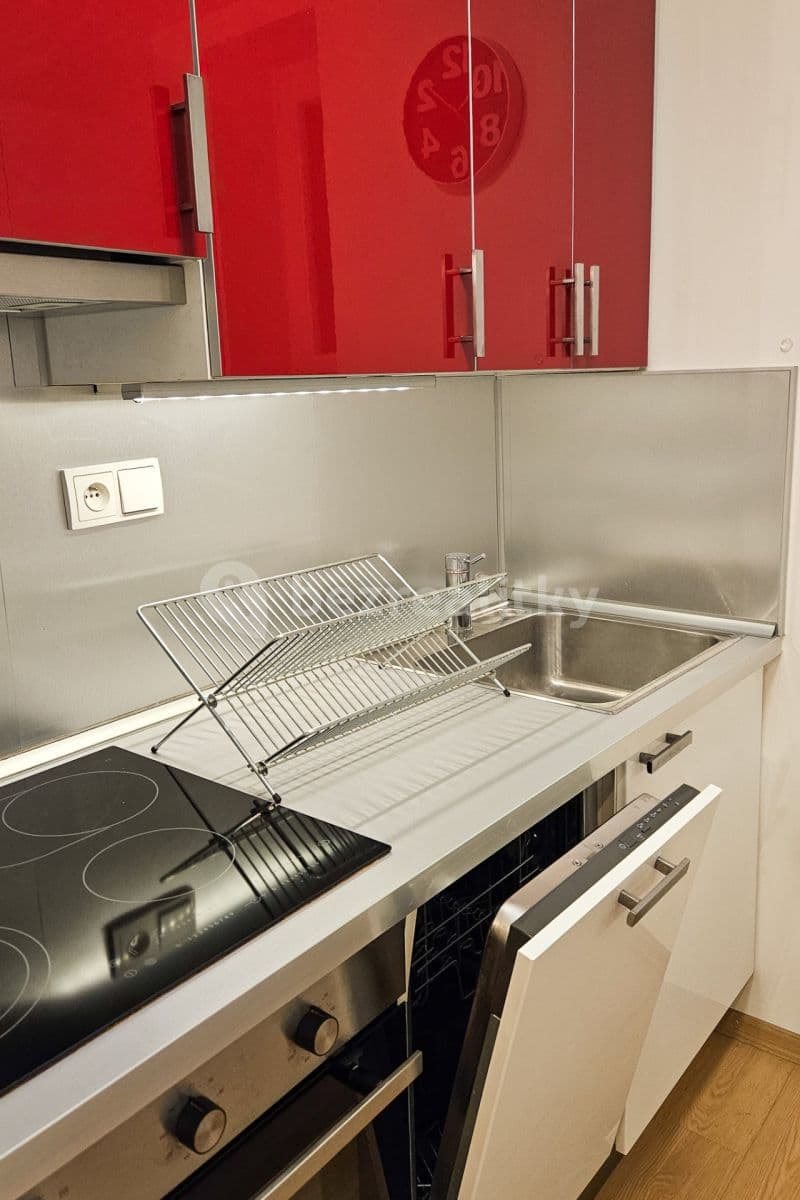 Prenájom bytu 2-izbový 65 m², Šimáčkova, Praha, Praha Prenájom bytu 2-izbový 65 m², Šimáčkova, Praha, Praha