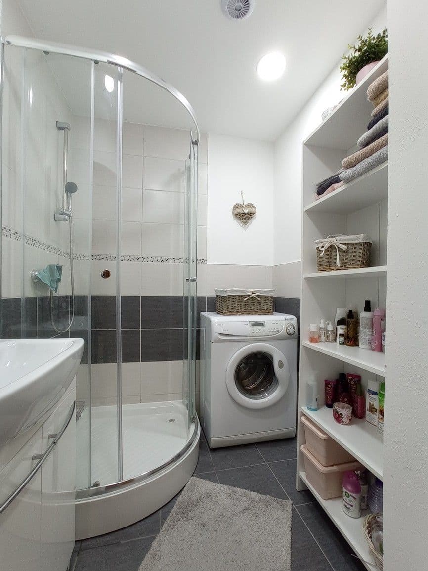 Prenájom bytu 2-izbový 54 m², Cihlářská, Chomutov, Ústecký kraj Prenájom bytu 2-izbový 54 m², Cihlářská, Chomutov, Ústecký kraj