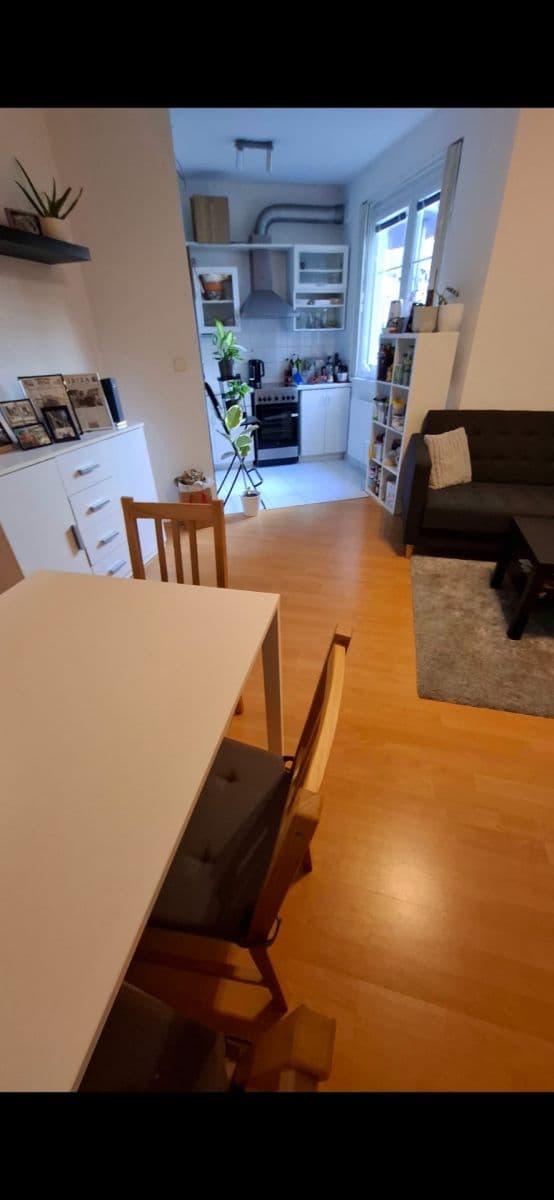 Prenájom bytu 2-izbový 42 m², K Václavce, Praha, Praha Prenájom bytu 2-izbový 42 m², K Václavce, Praha, Praha