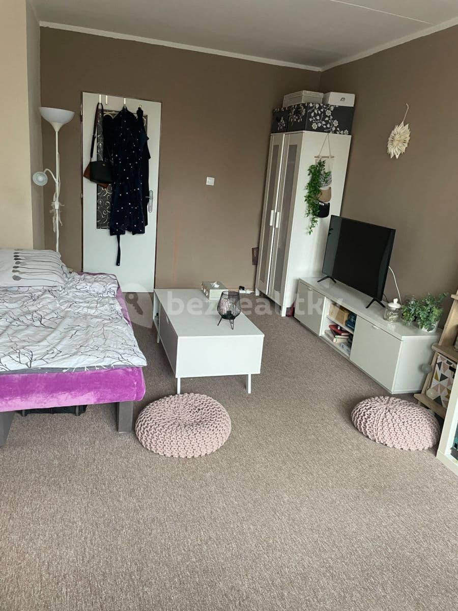 Prenájom bytu 3-izbový 73 m², Na břehu, Praha, Praha Prenájom bytu 3-izbový 73 m², Na břehu, Praha, Praha