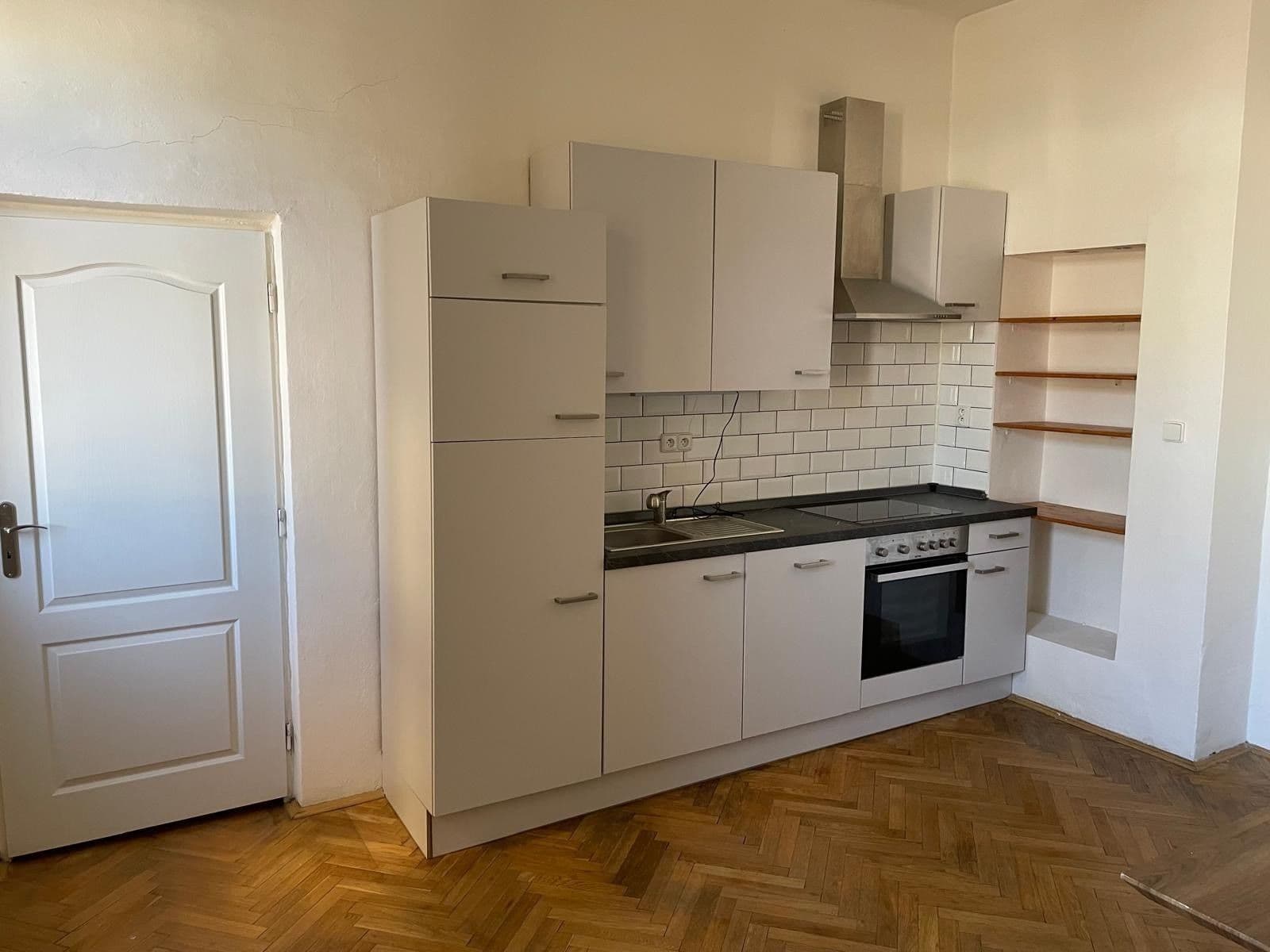 Prenájom bytu 2-izbový 78 m², Sokolovská, Praha, Praha Prenájom bytu 2-izbový 78 m², Sokolovská, Praha, Praha