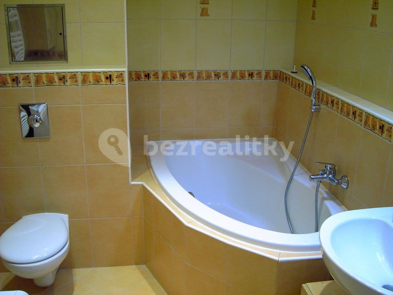 Prenájom bytu 2-izbový 50 m², Kamelova, Praha, Praha Prenájom bytu 2-izbový 50 m², Kamelova, Praha, Praha