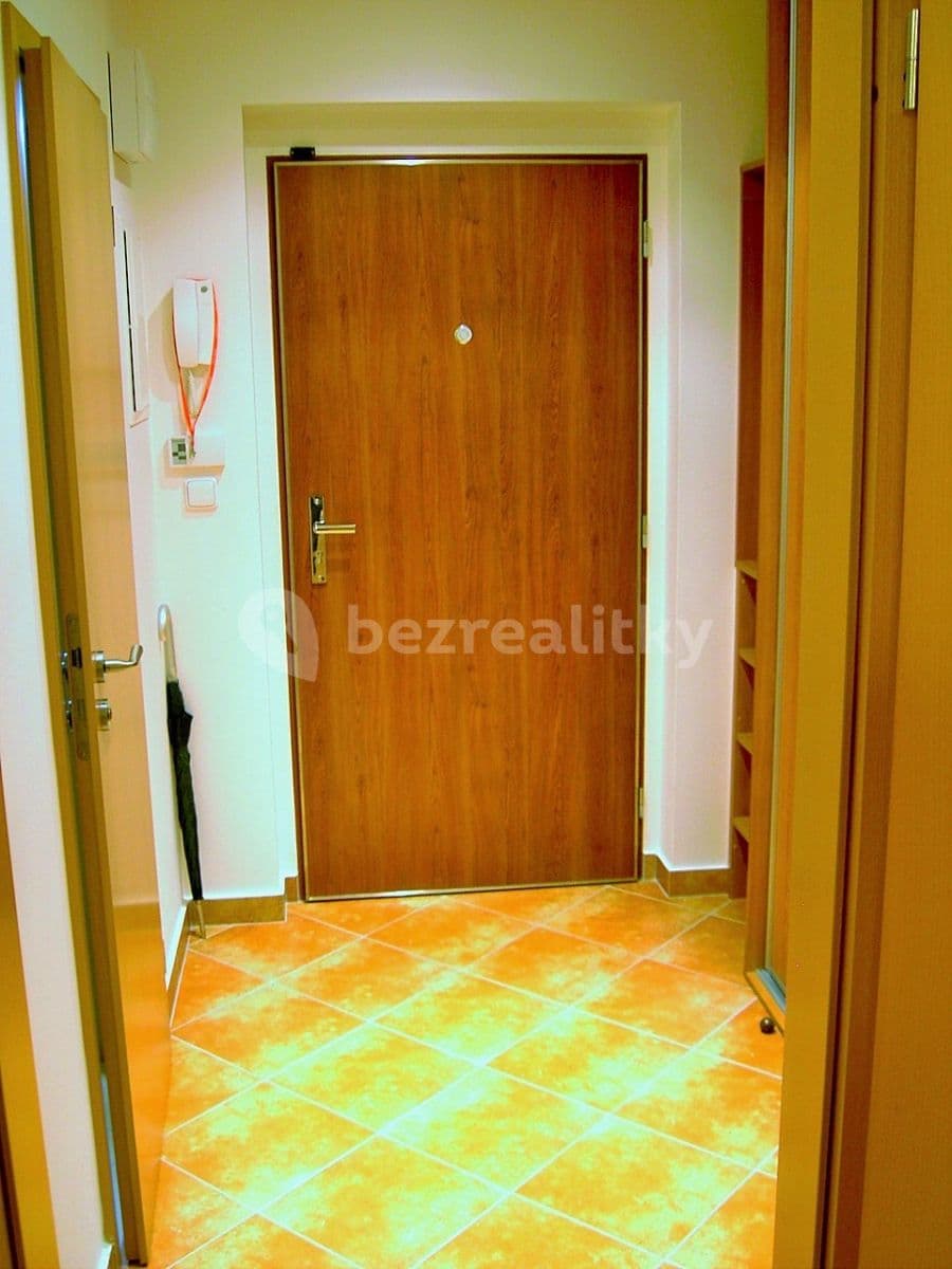 Prenájom bytu 2-izbový 50 m², Kamelova, Praha, Praha Prenájom bytu 2-izbový 50 m², Kamelova, Praha, Praha