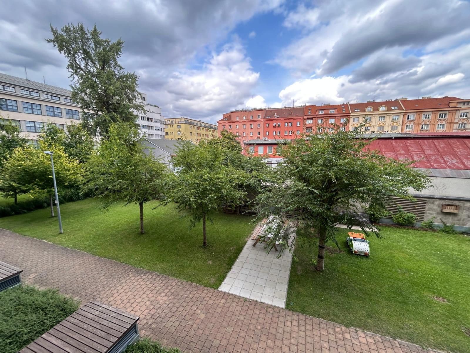 Predaj bytu 2-izbový 65 m², Kurta Konráda, Praha, Praha Predaj bytu 2-izbový 65 m², Kurta Konráda, Praha, Praha