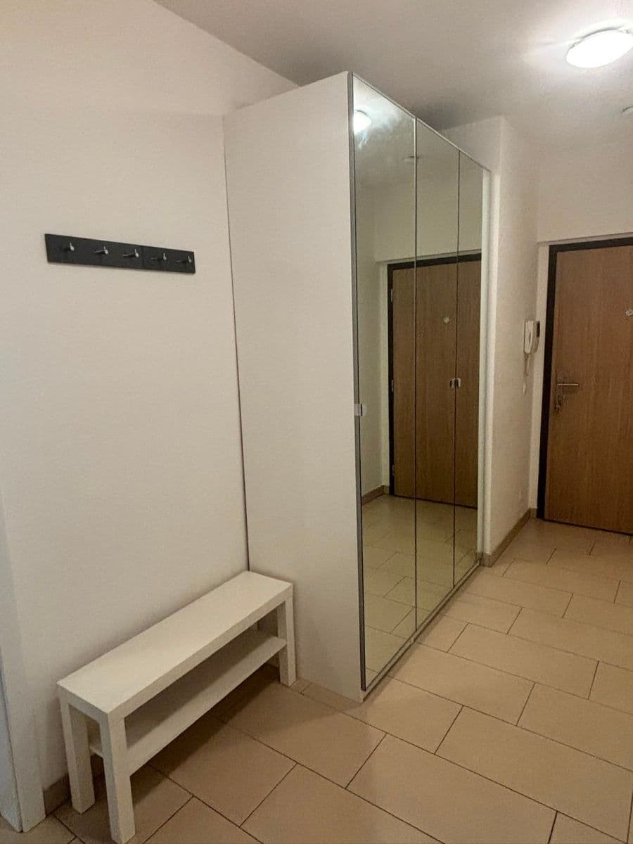Predaj bytu 2-izbový 65 m², Kurta Konráda, Praha, Praha Predaj bytu 2-izbový 65 m², Kurta Konráda, Praha, Praha