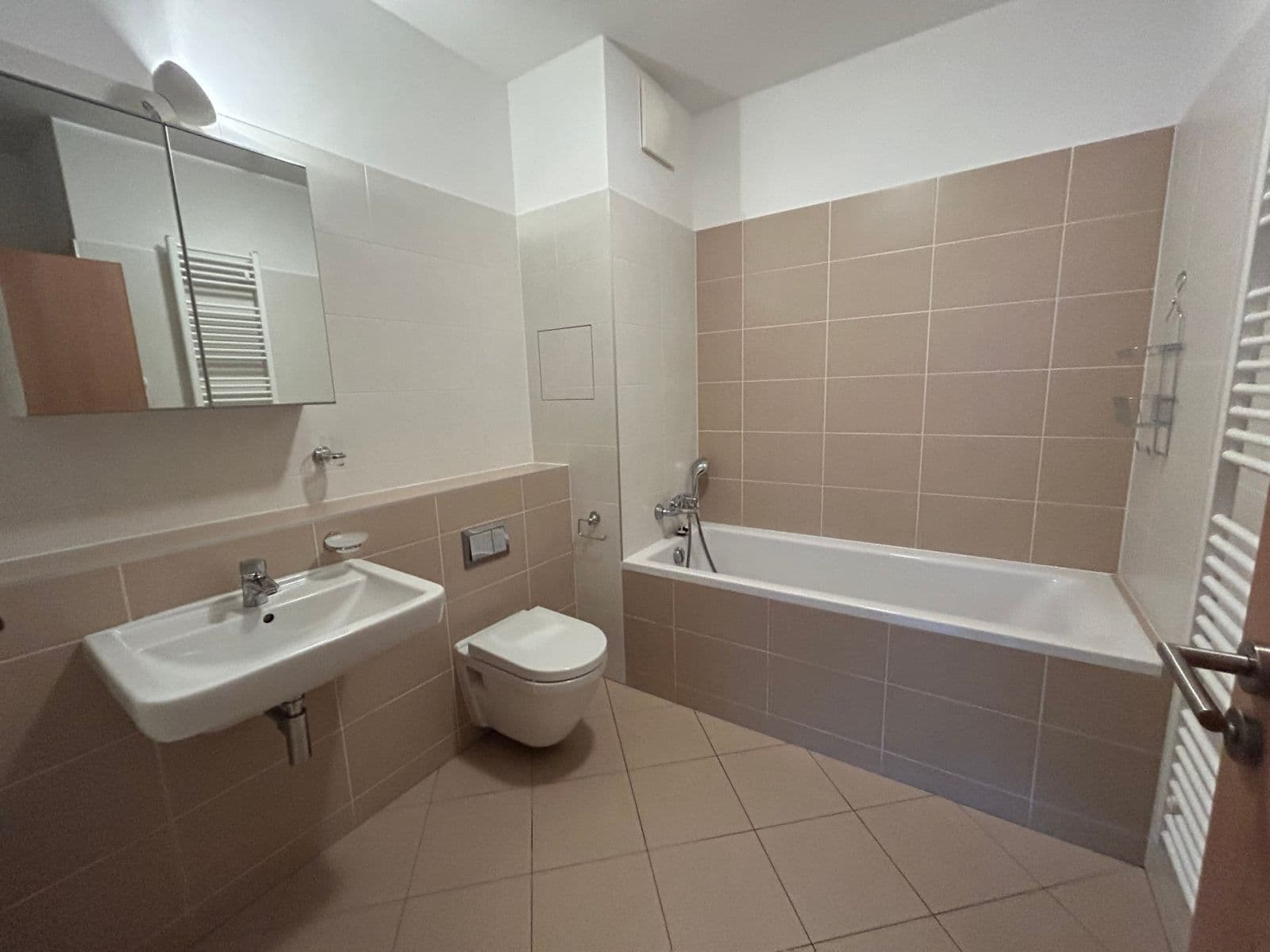 Predaj bytu 2-izbový 65 m², Kurta Konráda, Praha, Praha Predaj bytu 2-izbový 65 m², Kurta Konráda, Praha, Praha