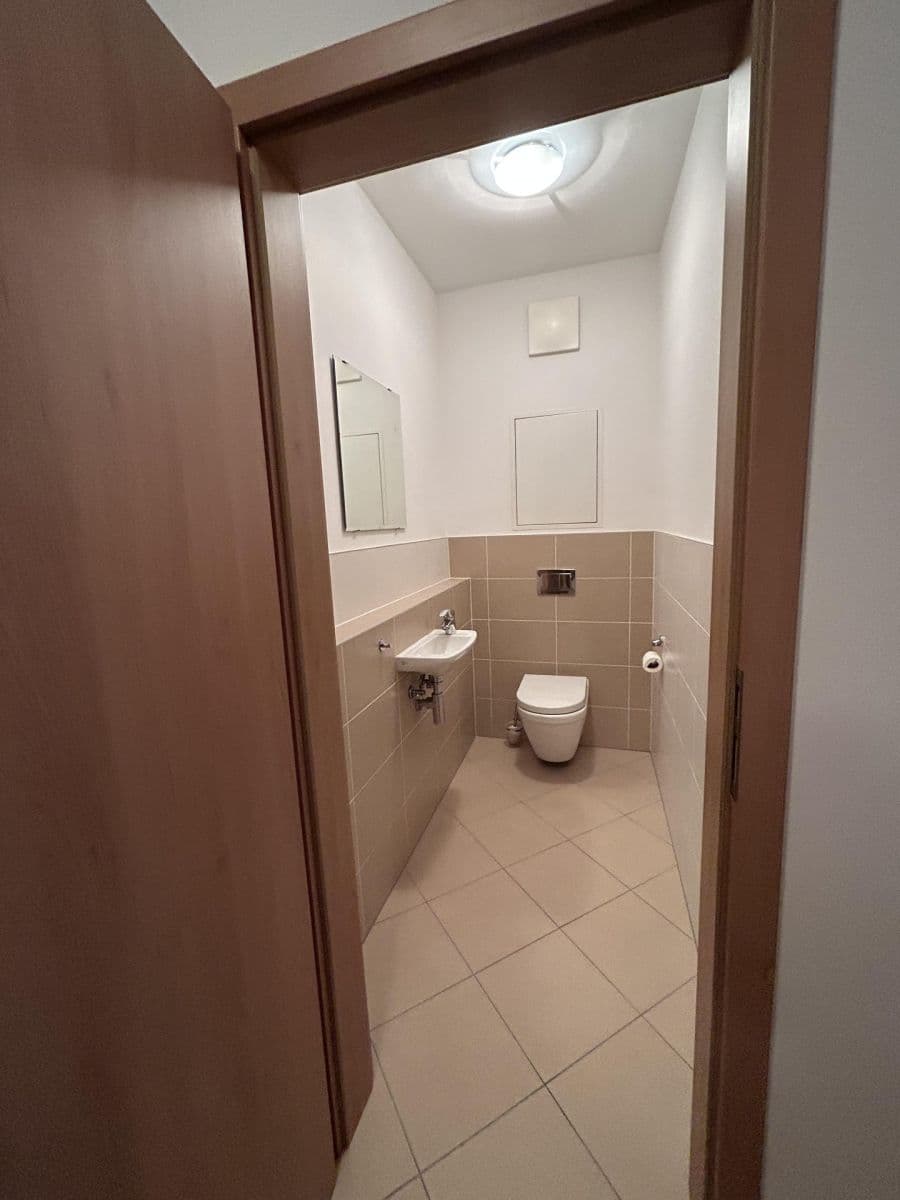 Predaj bytu 2-izbový 65 m², Kurta Konráda, Praha, Praha Predaj bytu 2-izbový 65 m², Kurta Konráda, Praha, Praha
