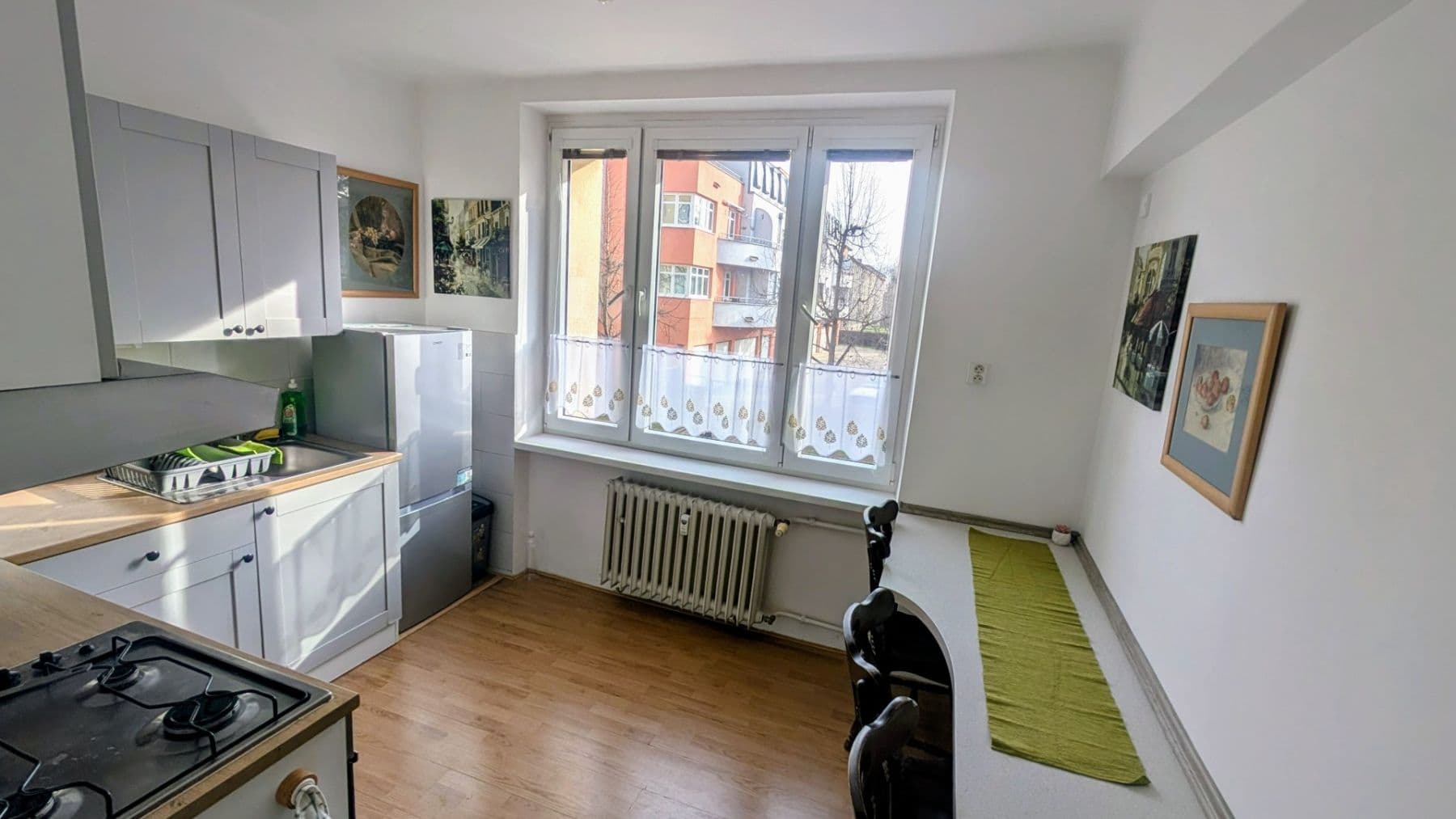Prenájom bytu 2-izbový 60 m², Saratovská, Praha, Praha Prenájom bytu 2-izbový 60 m², Saratovská, Praha, Praha