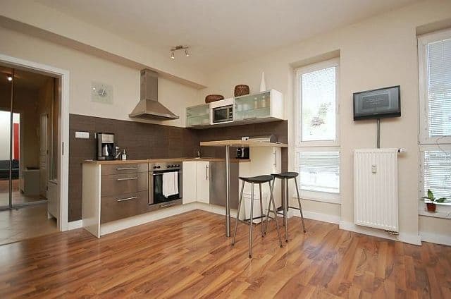 Prenájom bytu 1-izbový 32 m², Plzeňská 1270, Praha, Praha Prenájom bytu 1-izbový 32 m², Plzeňská 1270, Praha, Praha