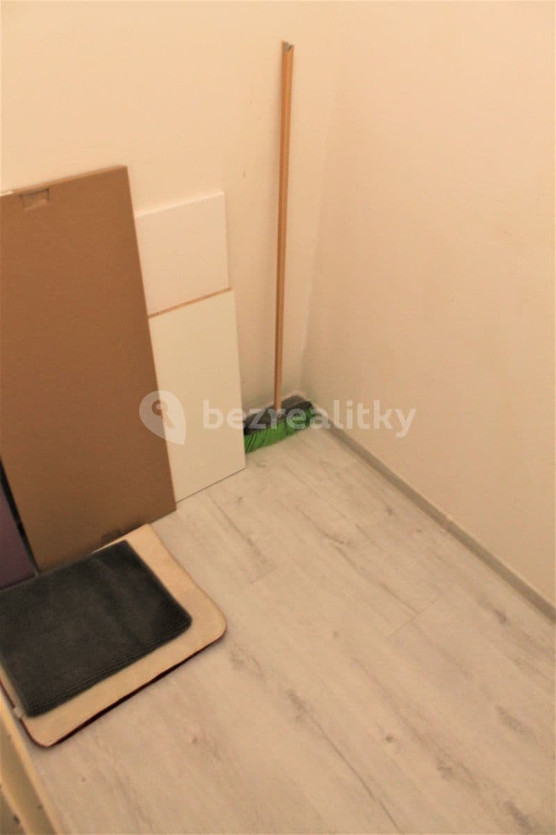 Prenájom bytu Garsoniéra 29 m², Pivcova, Praha, Praha Prenájom bytu Garsoniéra 29 m², Pivcova, Praha, Praha