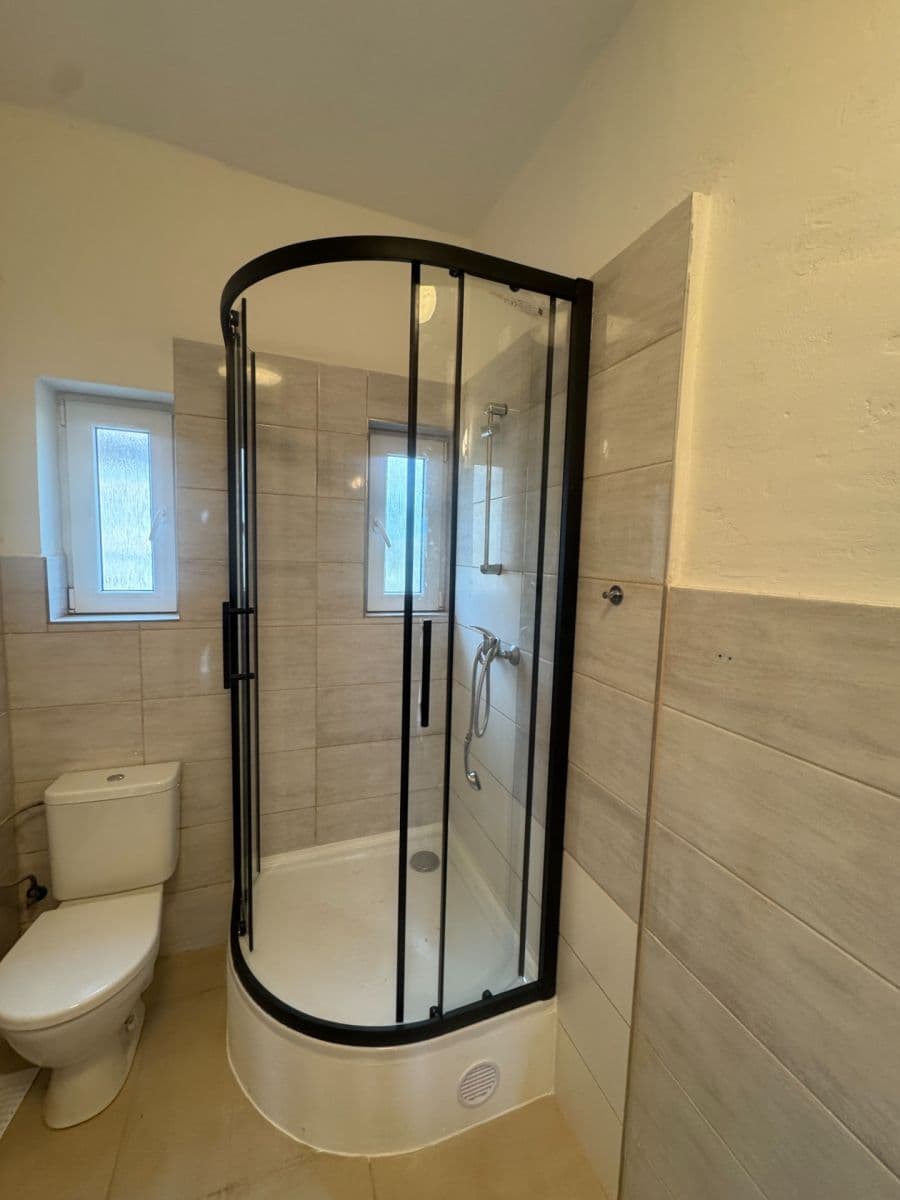 Prenájom bytu 2-izbový 52 m², Na Farkáně Ⅲ, Praha, Praha Prenájom bytu 2-izbový 52 m², Na Farkáně Ⅲ, Praha, Praha