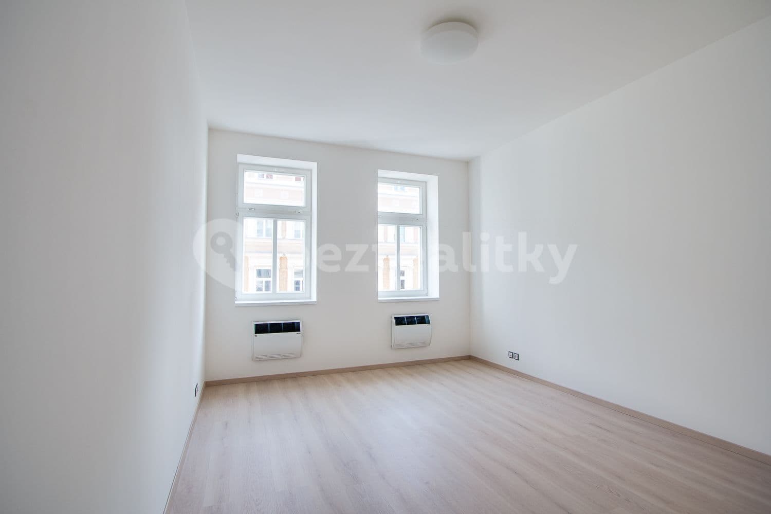 Prenájom bytu 2-izbový 40 m², Ovenecká, Praha, Praha Prenájom bytu 2-izbový 40 m², Ovenecká, Praha, Praha
