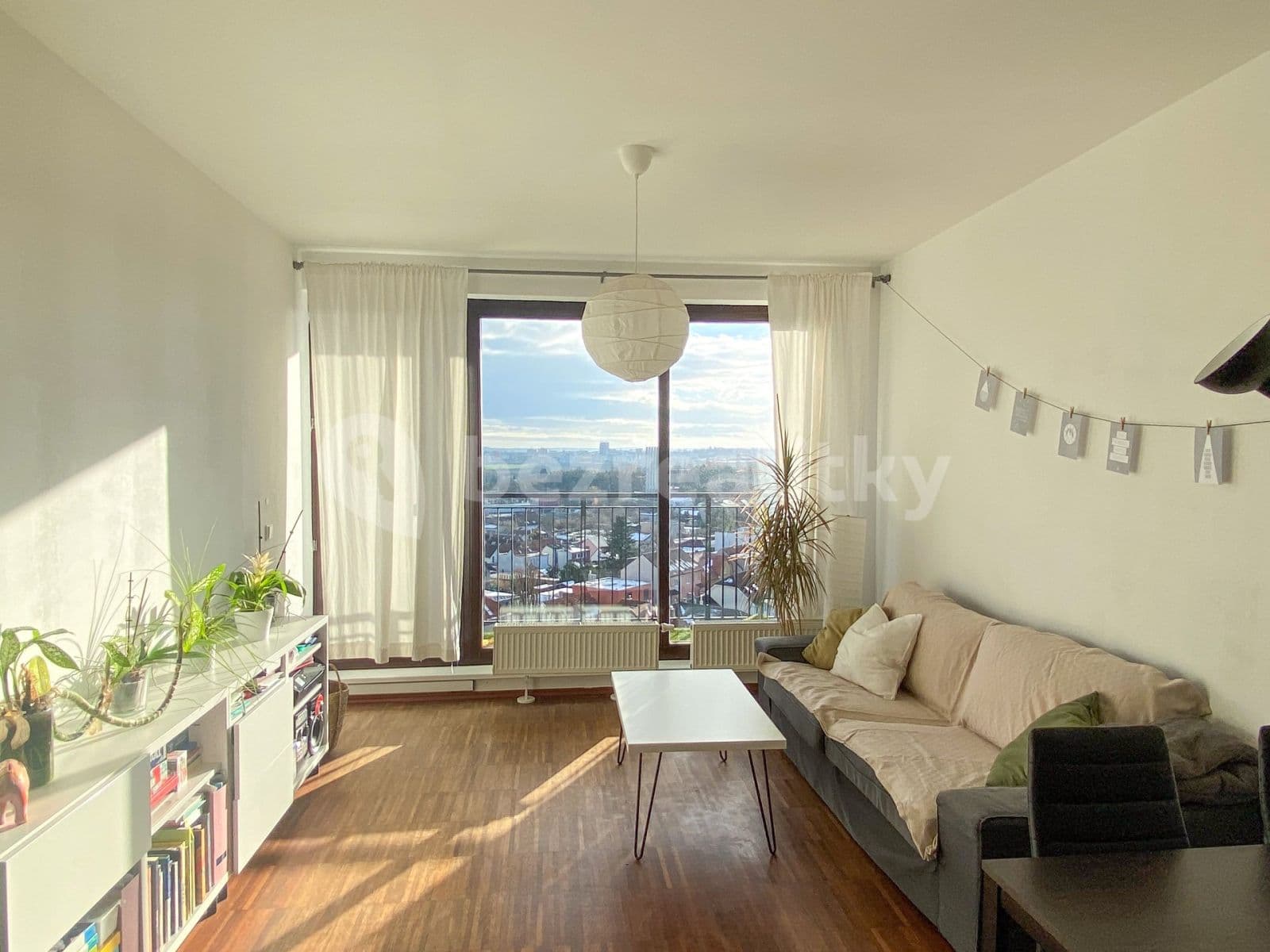 Prenájom bytu 2-izbový 46 m², Jeremiášova, Praha, Praha Prenájom bytu 2-izbový 46 m², Jeremiášova, Praha, Praha