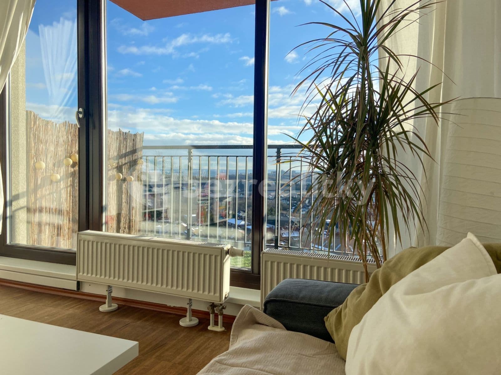 Prenájom bytu 2-izbový 46 m², Jeremiášova, Praha, Praha Prenájom bytu 2-izbový 46 m², Jeremiášova, Praha, Praha