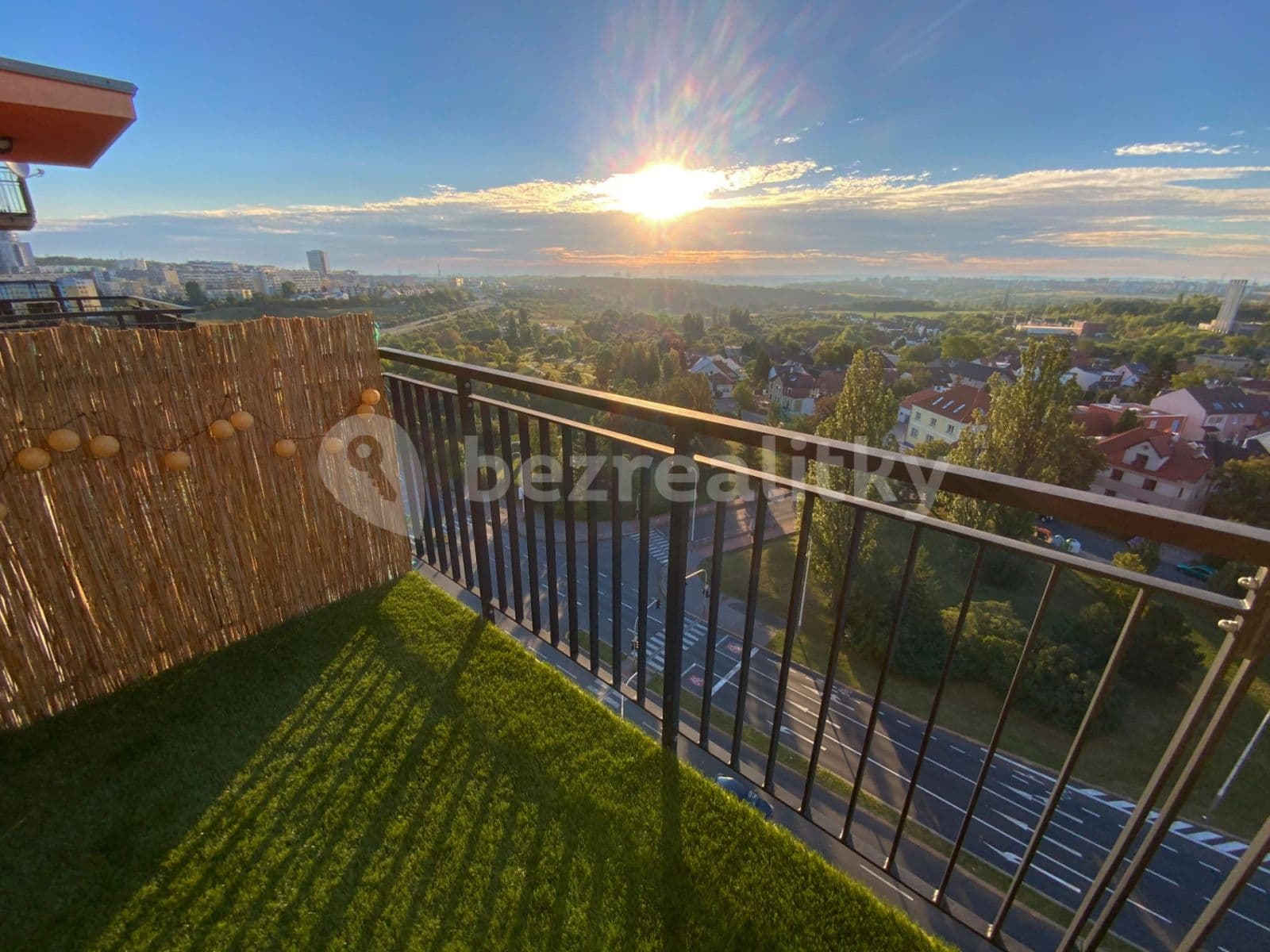 Prenájom bytu 2-izbový 46 m², Jeremiášova, Praha, Praha Prenájom bytu 2-izbový 46 m², Jeremiášova, Praha, Praha