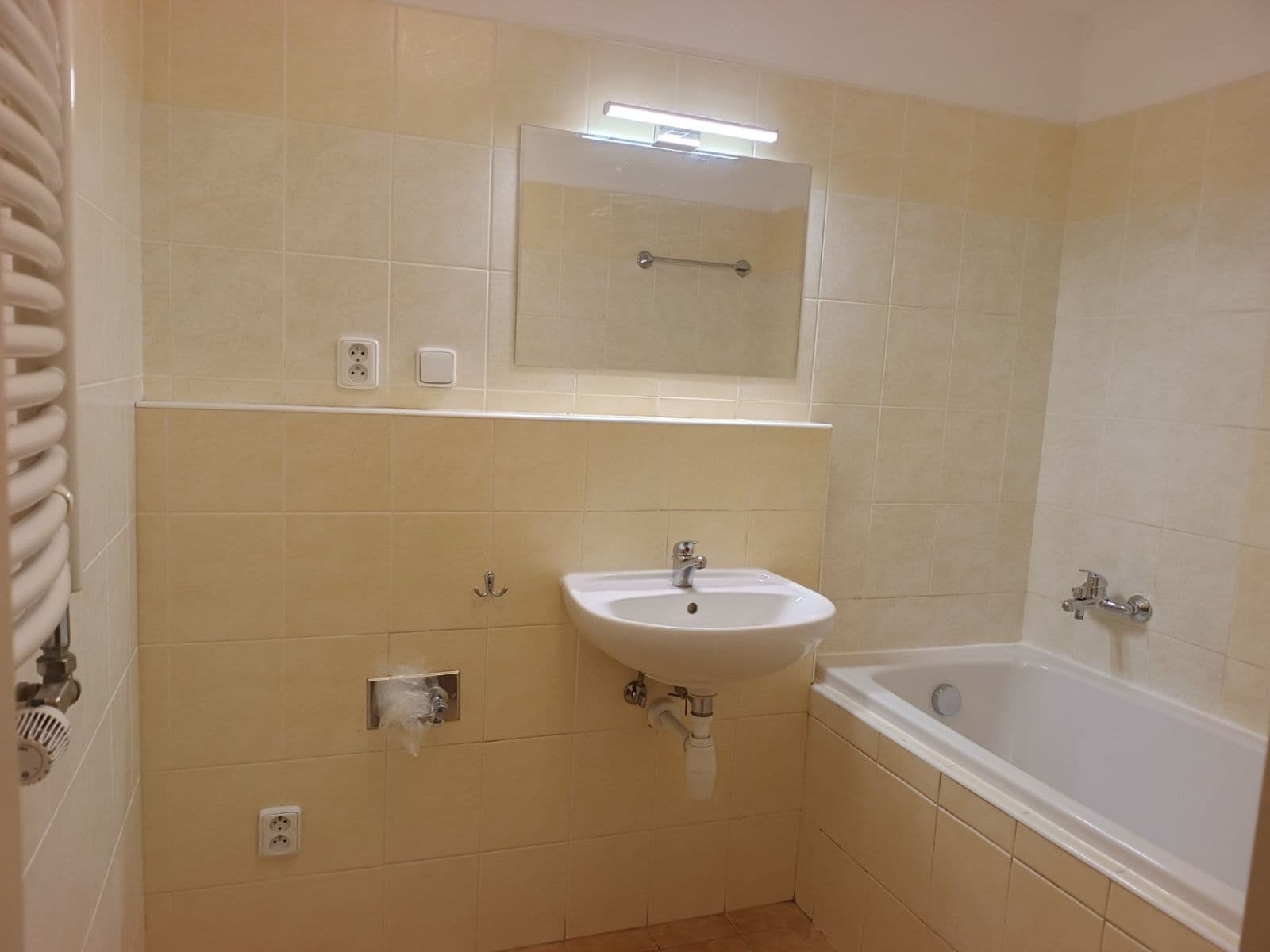 Prenájom bytu 2-izbový 54 m², Herlíkovická, Praha, Praha Prenájom bytu 2-izbový 54 m², Herlíkovická, Praha, Praha