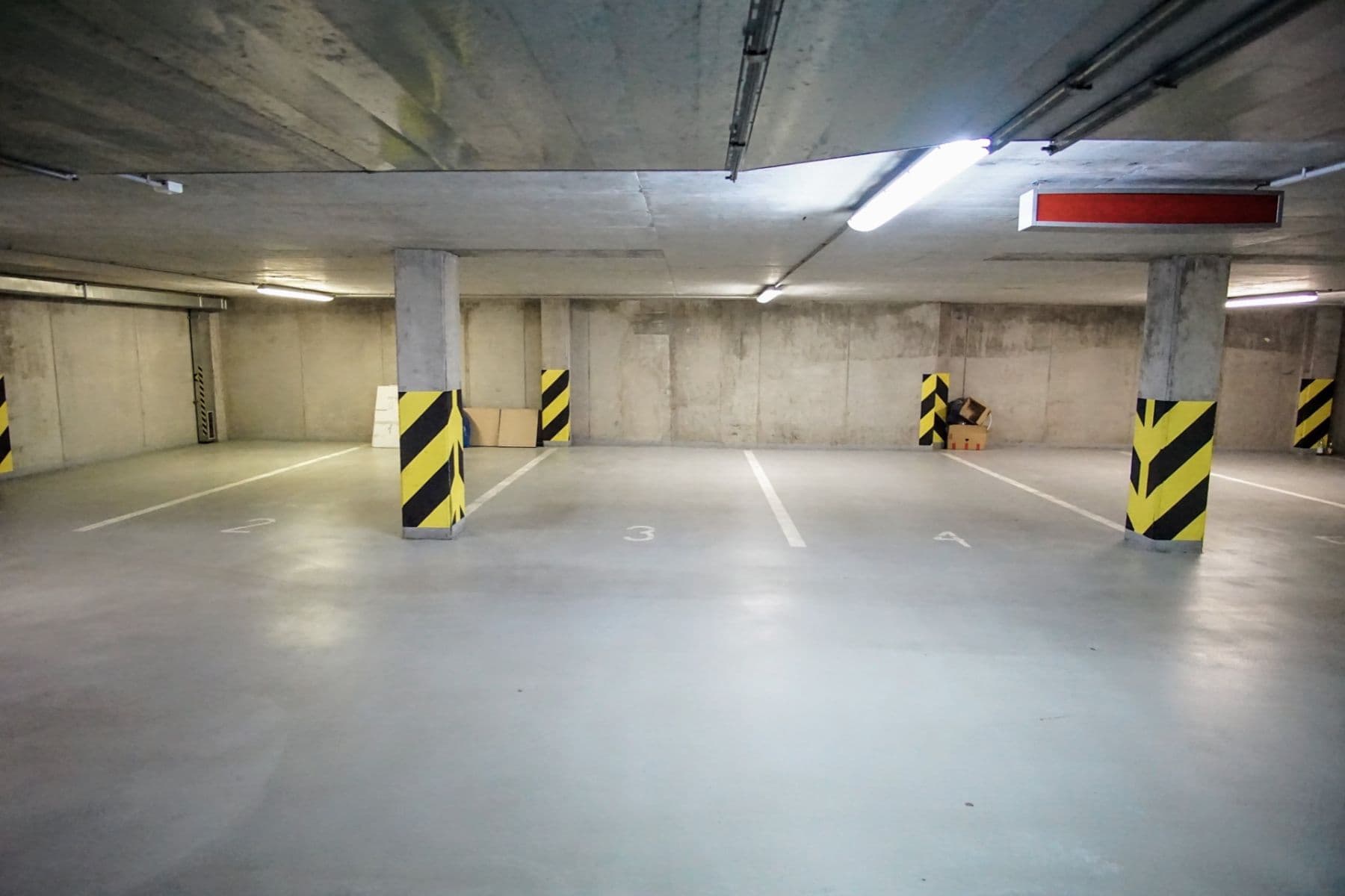 Prenájom garáže 16 m², Štítného, Praha, Praha Prenájom garáže 16 m², Štítného, Praha, Praha