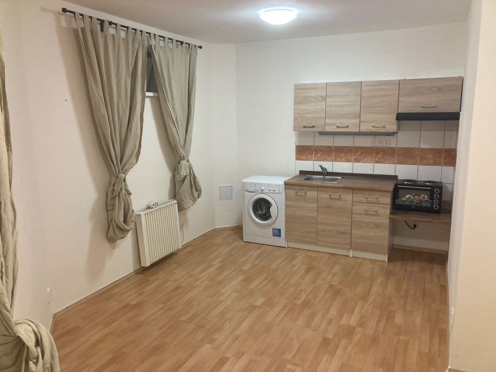 Prenájom bytu Garsoniéra 24 m², Tišnovská, Brno, Jihomoravský kraj Prenájom bytu Garsoniéra 24 m², Tišnovská, Brno, Jihomoravský kraj