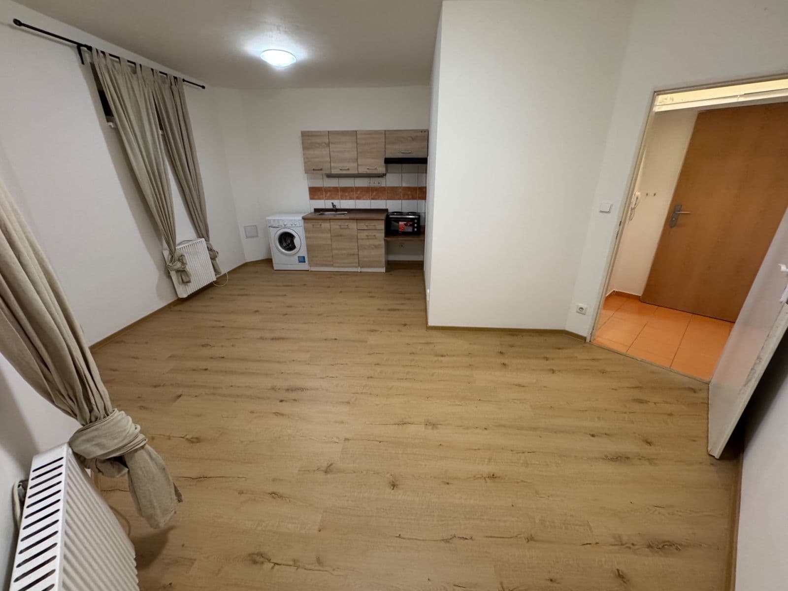 Prenájom bytu Garsoniéra 24 m², Tišnovská, Brno, Jihomoravský kraj Prenájom bytu Garsoniéra 24 m², Tišnovská, Brno, Jihomoravský kraj