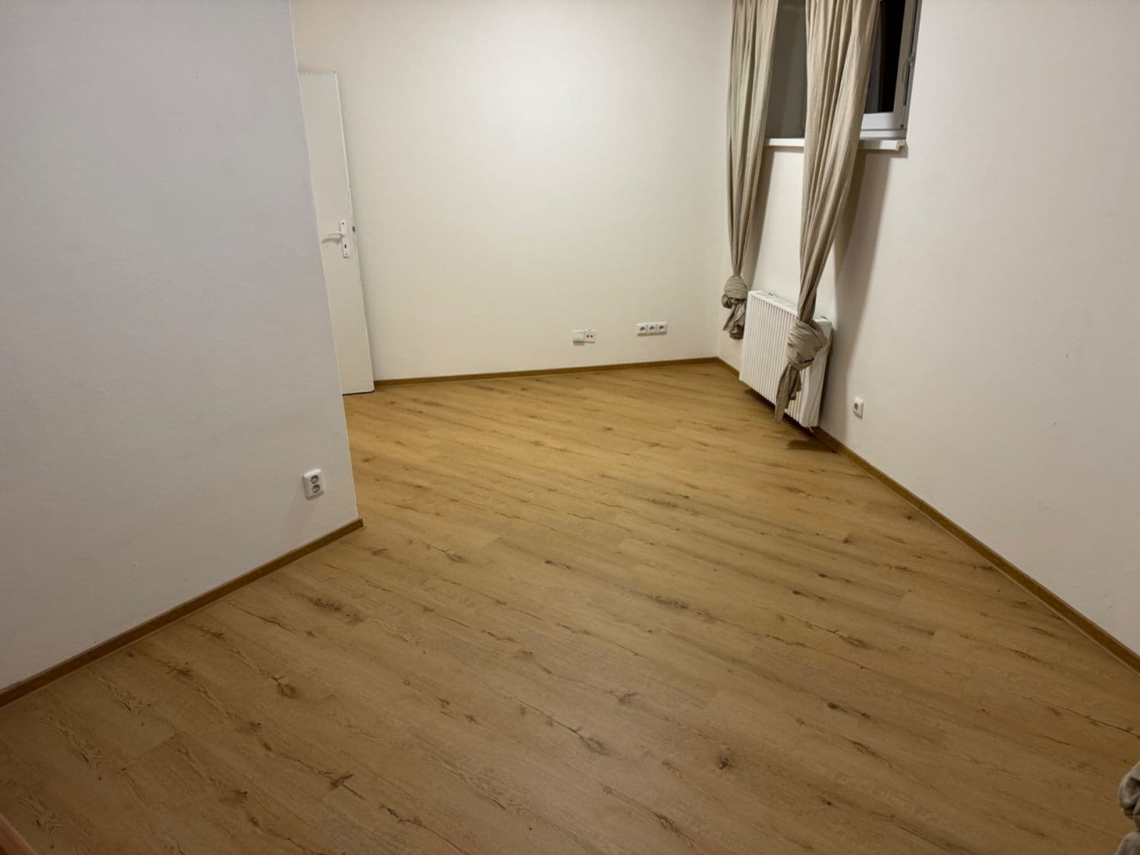 Prenájom bytu Garsoniéra 24 m², Tišnovská, Brno, Jihomoravský kraj Prenájom bytu Garsoniéra 24 m², Tišnovská, Brno, Jihomoravský kraj