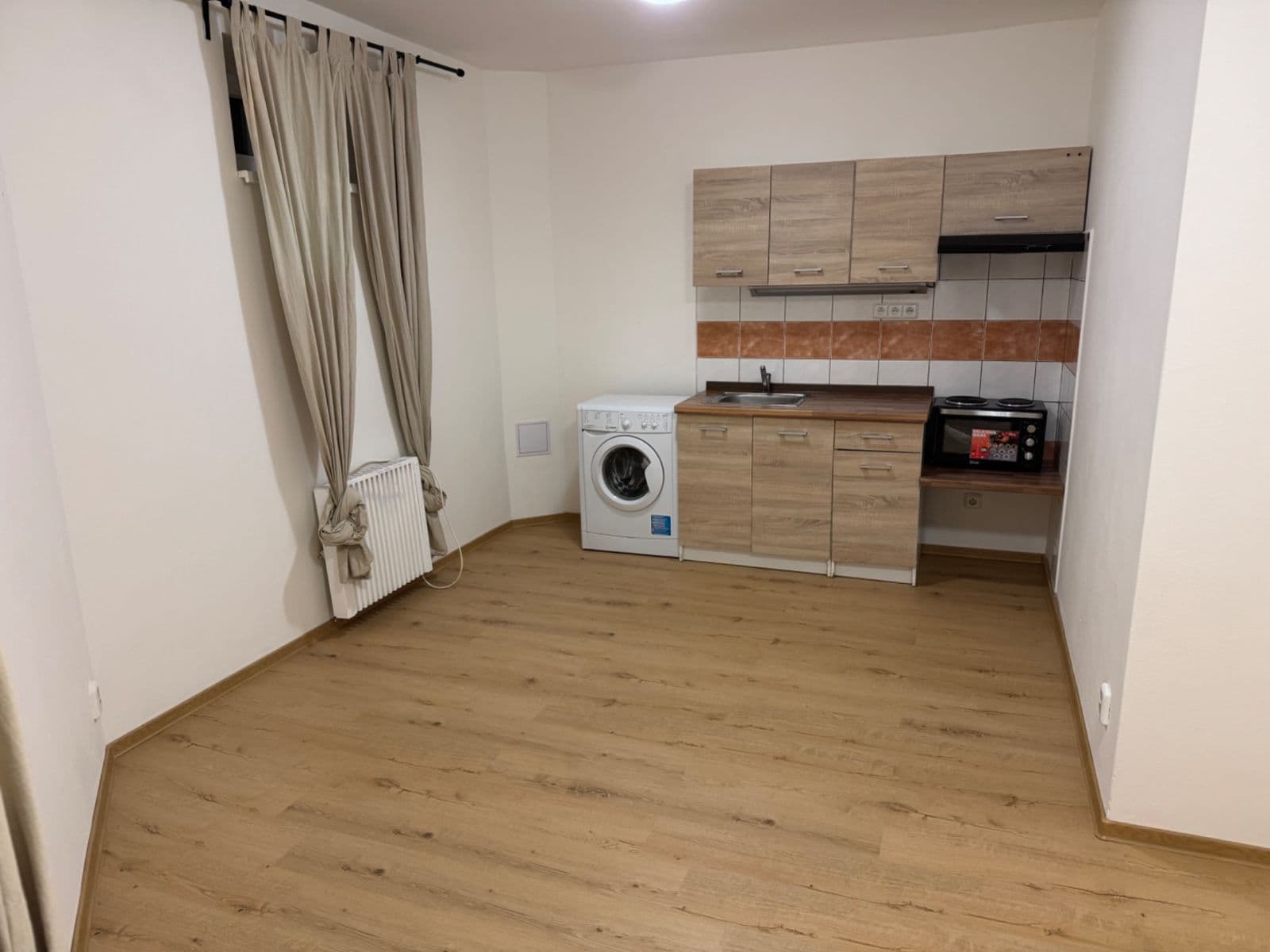 Prenájom bytu Garsoniéra 24 m², Tišnovská, Brno, Jihomoravský kraj Prenájom bytu Garsoniéra 24 m², Tišnovská, Brno, Jihomoravský kraj