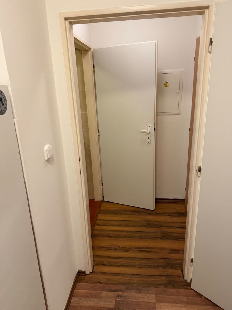 Prenájom bytu Garsoniéra 24 m², Tišnovská, Brno, Jihomoravský kraj Prenájom bytu Garsoniéra 24 m², Tišnovská, Brno, Jihomoravský kraj