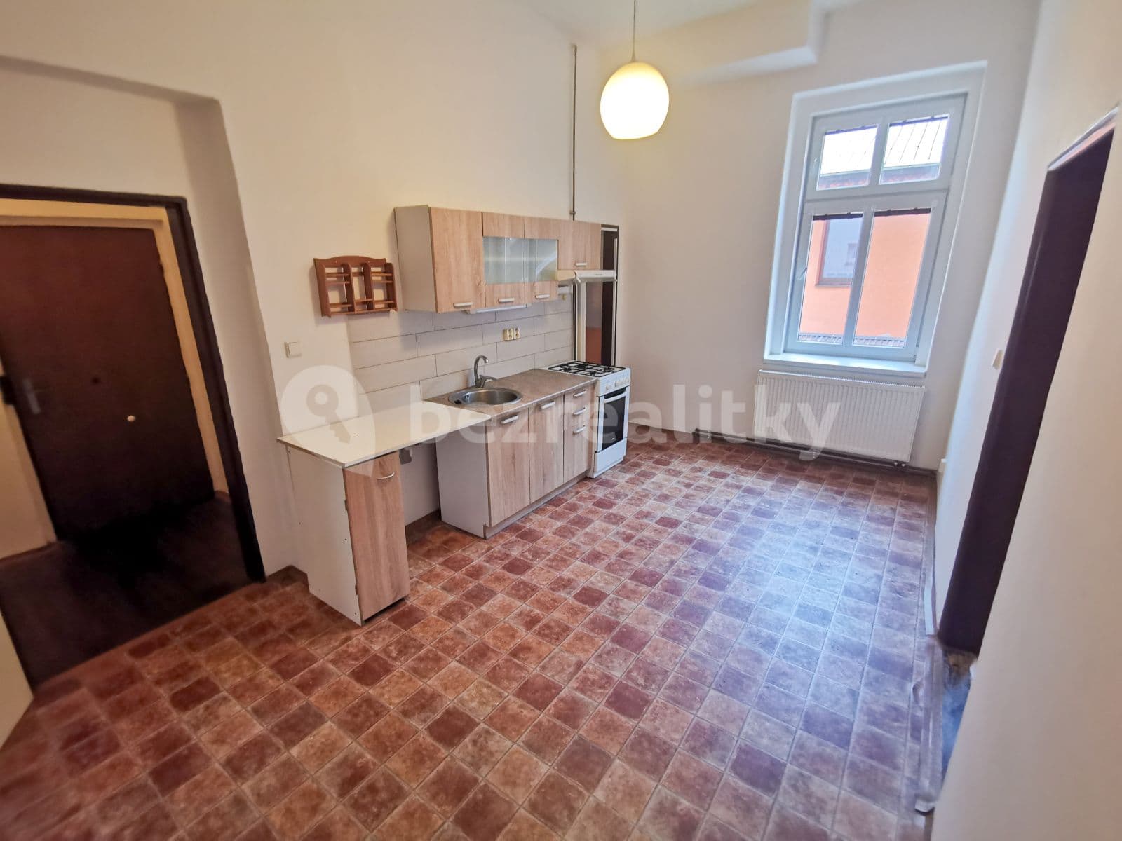 Prenájom bytu 3-izbový 78 m², Horova, Ústí nad Labem, Ústecký kraj Prenájom bytu 3-izbový 78 m², Horova, Ústí nad Labem, Ústecký kraj