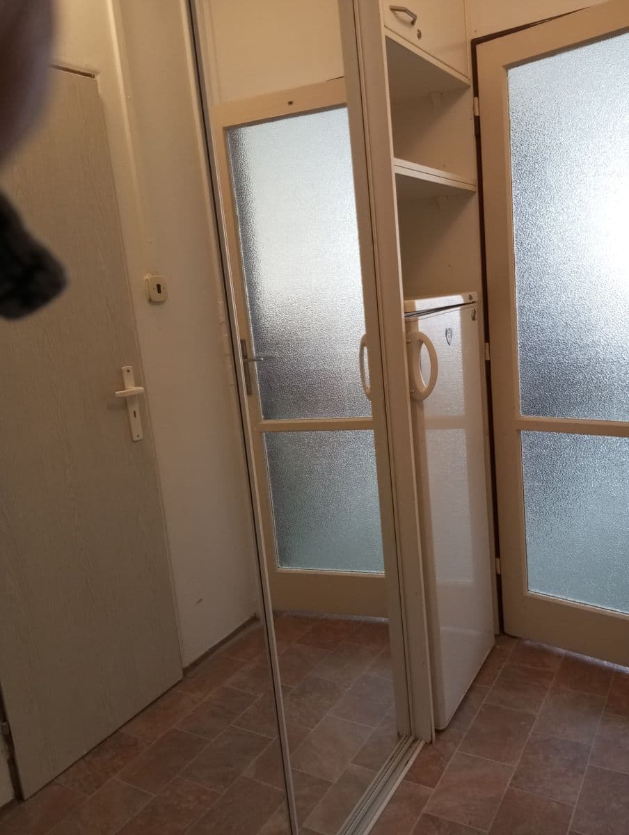 Prenájom bytu 1-izbový 25 m², Jabloňová, Praha, Praha Prenájom bytu 1-izbový 25 m², Jabloňová, Praha, Praha