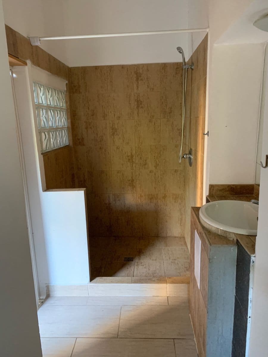 Prenájom bytu 2-izbový 40 m², Husitská, Praha, Praha Prenájom bytu 2-izbový 40 m², Husitská, Praha, Praha