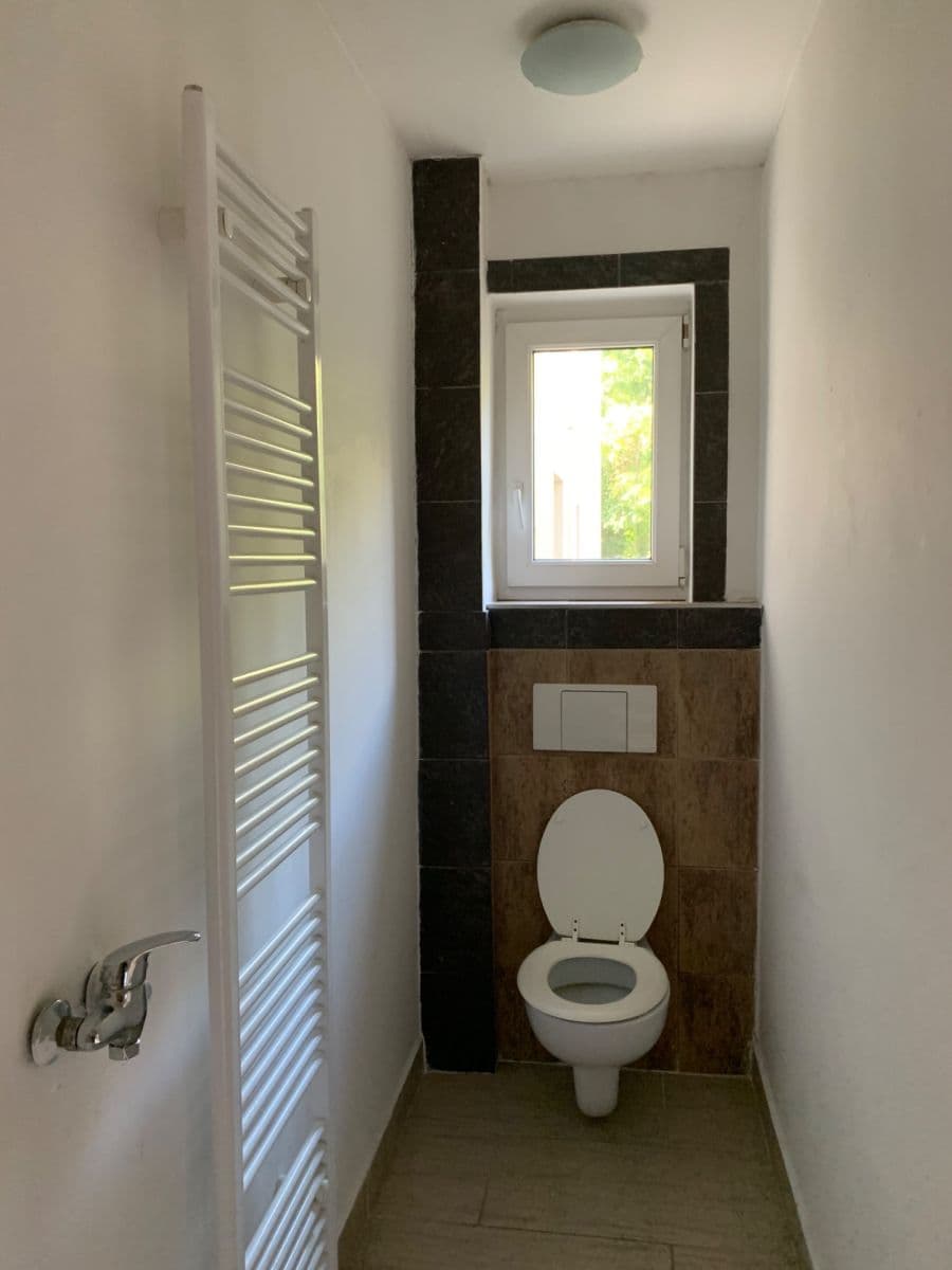 Prenájom bytu 2-izbový 40 m², Husitská, Praha, Praha Prenájom bytu 2-izbový 40 m², Husitská, Praha, Praha