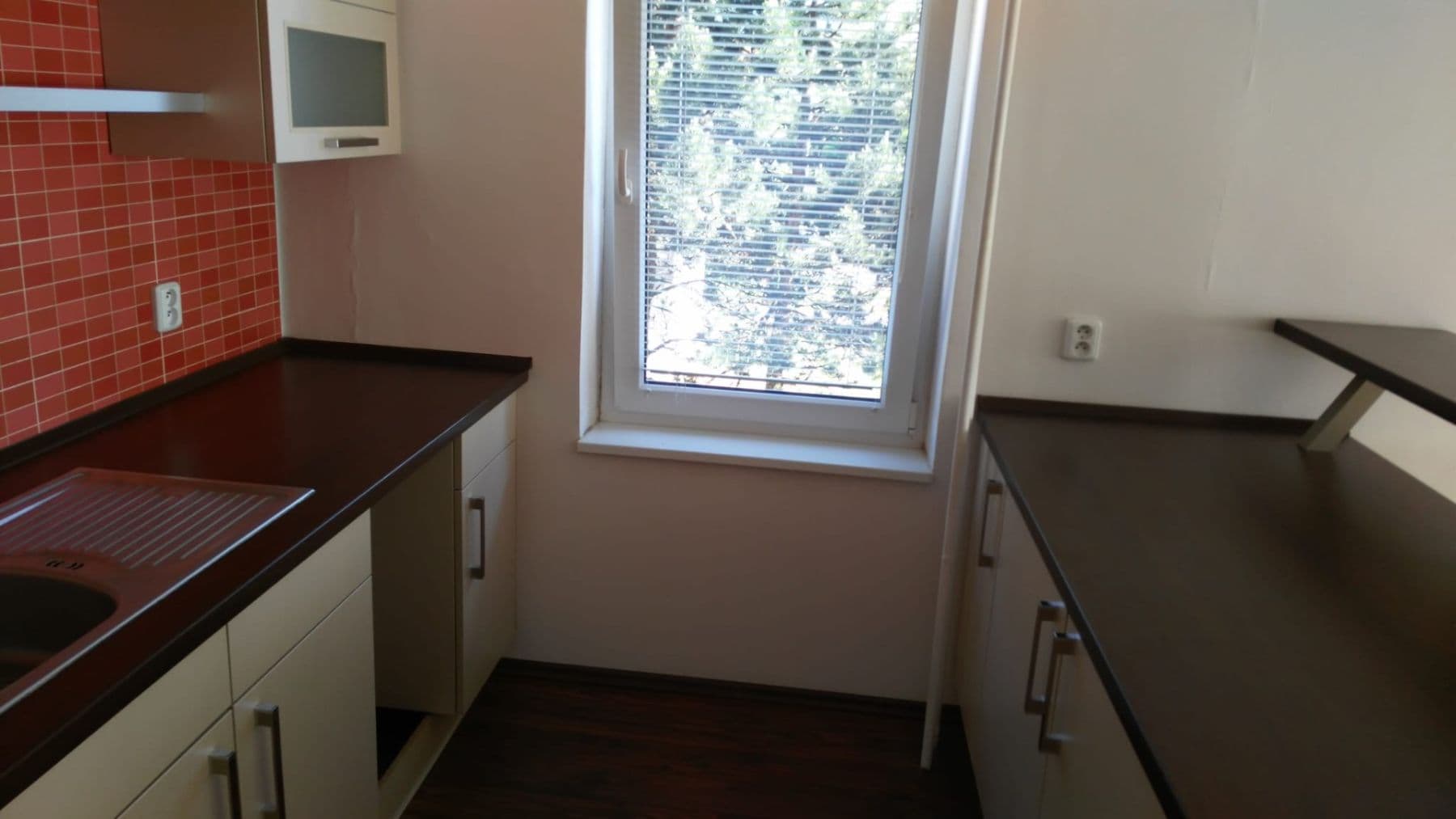 Prenájom bytu 3-izbový 64 m², Poljanovova, Praha, Praha Prenájom bytu 3-izbový 64 m², Poljanovova, Praha, Praha