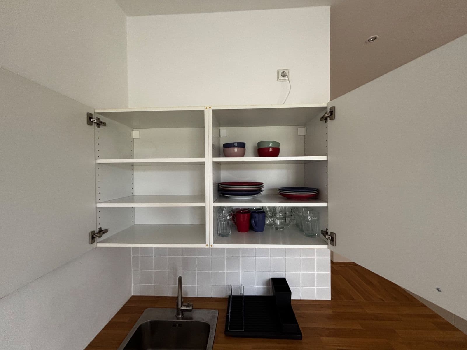 Prenájom bytu Garsoniéra 23 m², V Nových Vokovicích, Praha, Praha Prenájom bytu Garsoniéra 23 m², V Nových Vokovicích, Praha, Praha