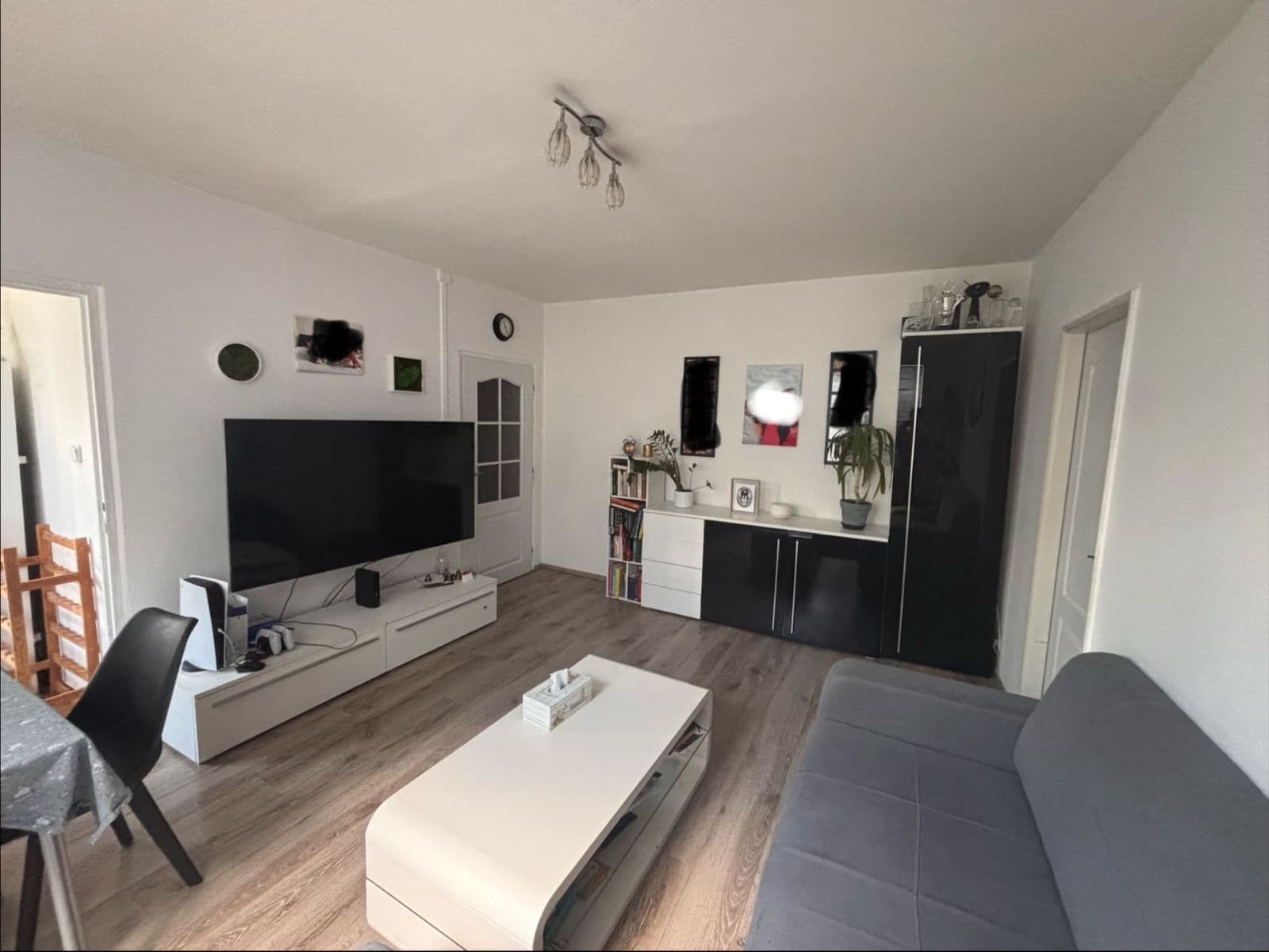 Prenájom bytu 3-izbový 60 m², Harrachovská, Praha, Praha Prenájom bytu 3-izbový 60 m², Harrachovská, Praha, Praha