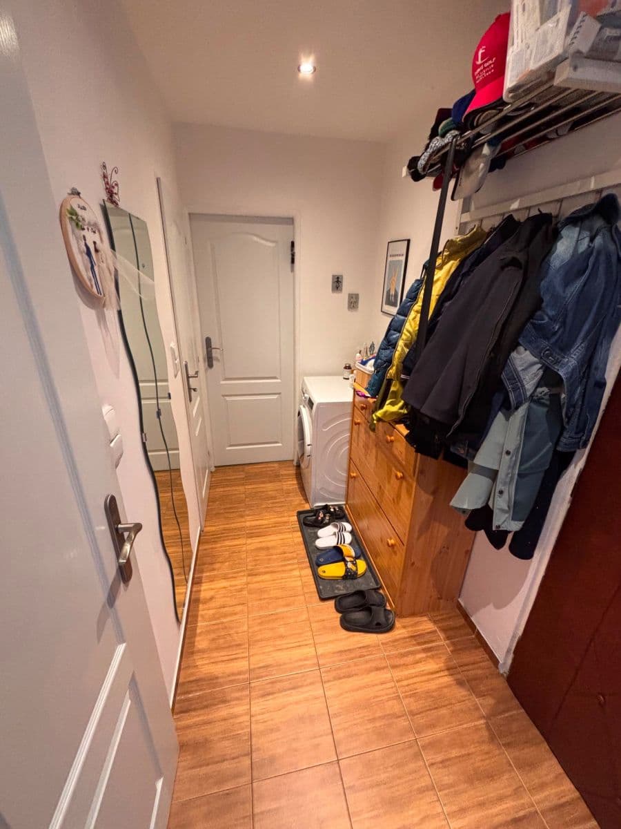 Prenájom bytu 3-izbový 60 m², Harrachovská, Praha, Praha Prenájom bytu 3-izbový 60 m², Harrachovská, Praha, Praha