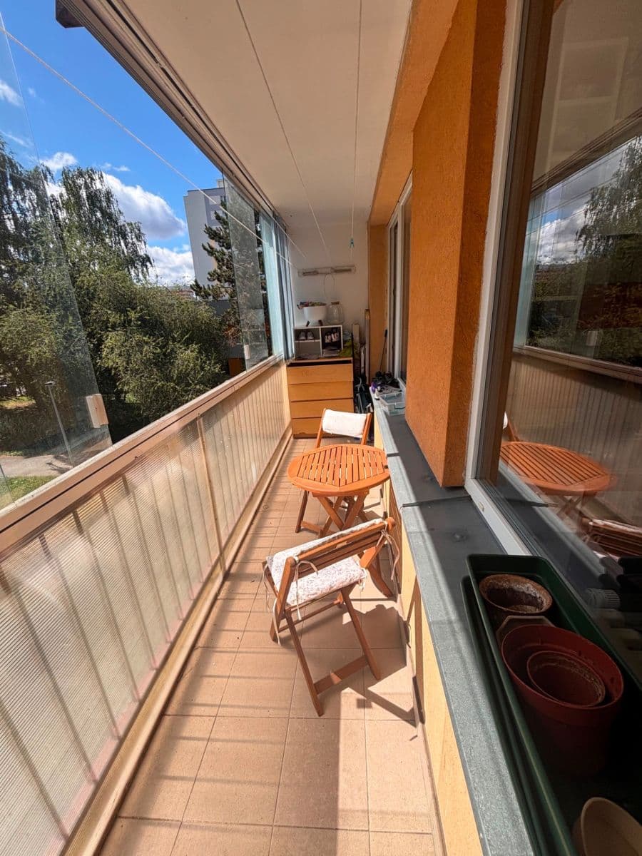 Prenájom bytu 3-izbový 60 m², Harrachovská, Praha, Praha Prenájom bytu 3-izbový 60 m², Harrachovská, Praha, Praha