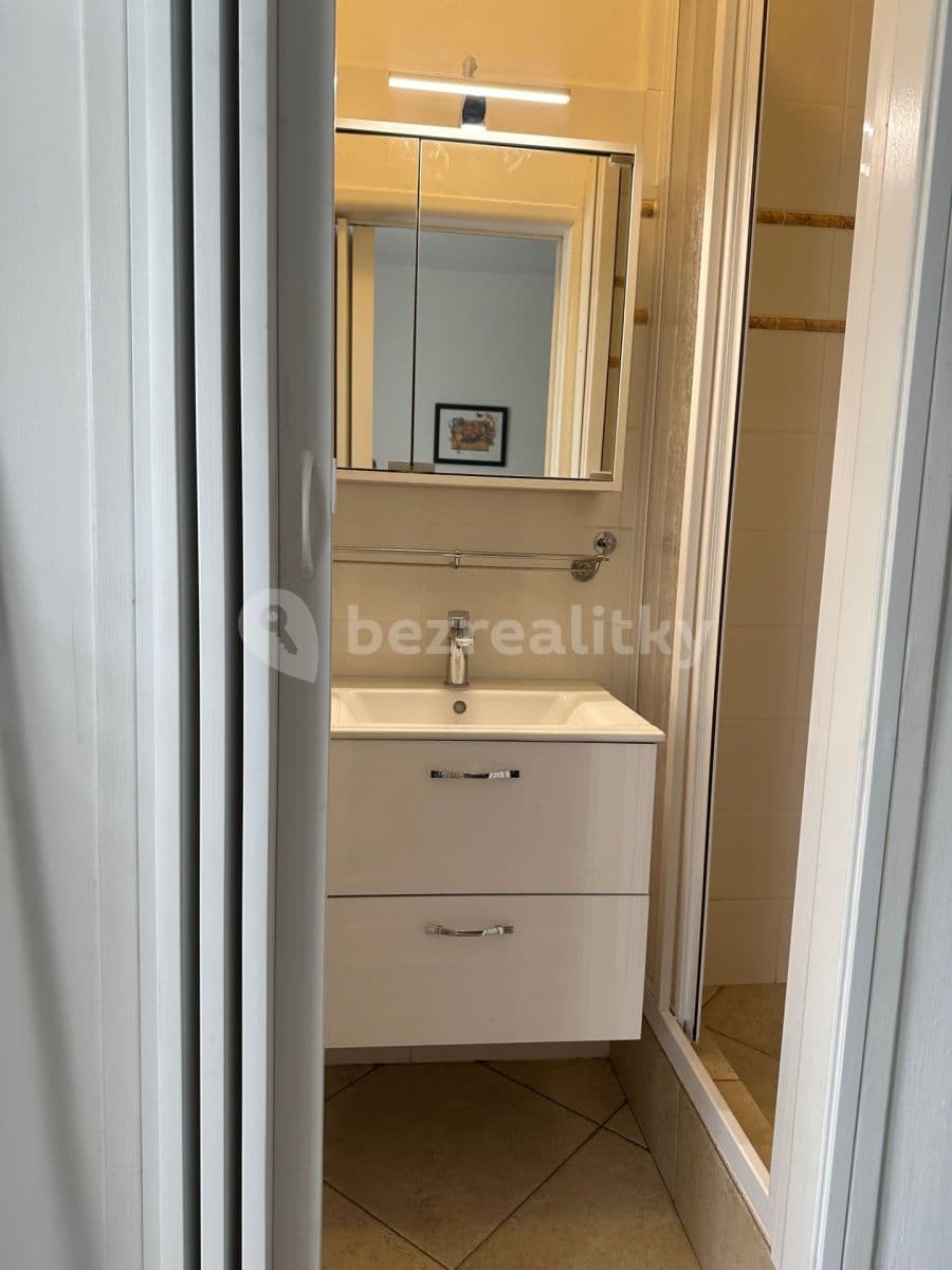 Prenájom bytu Garsoniéra 22 m², Zelenečská, Praha, Praha Prenájom bytu Garsoniéra 22 m², Zelenečská, Praha, Praha